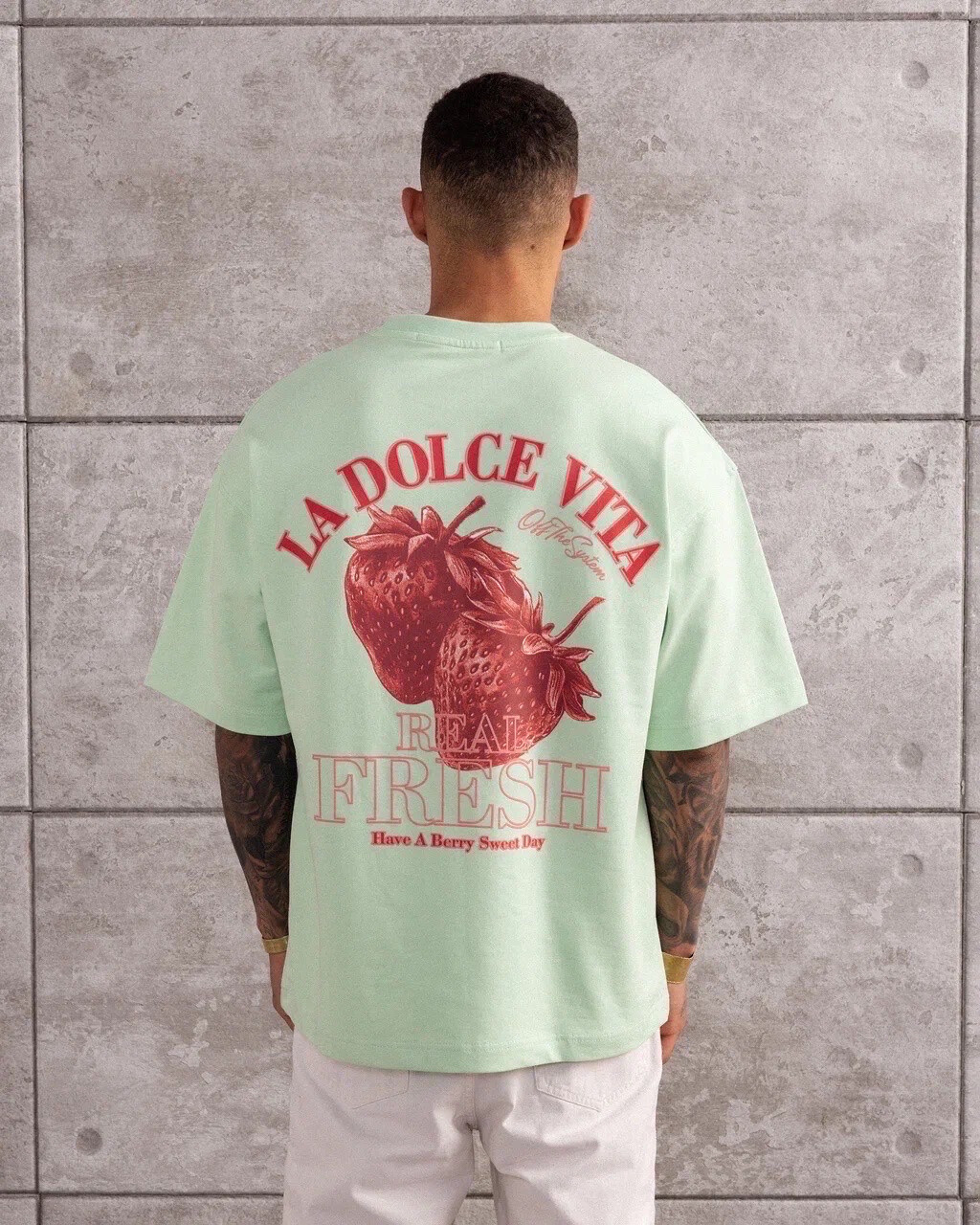 Grossiste Invictus Paris - T-SHIRT HOMME OVERSIZE BRODERIE 280 GSM