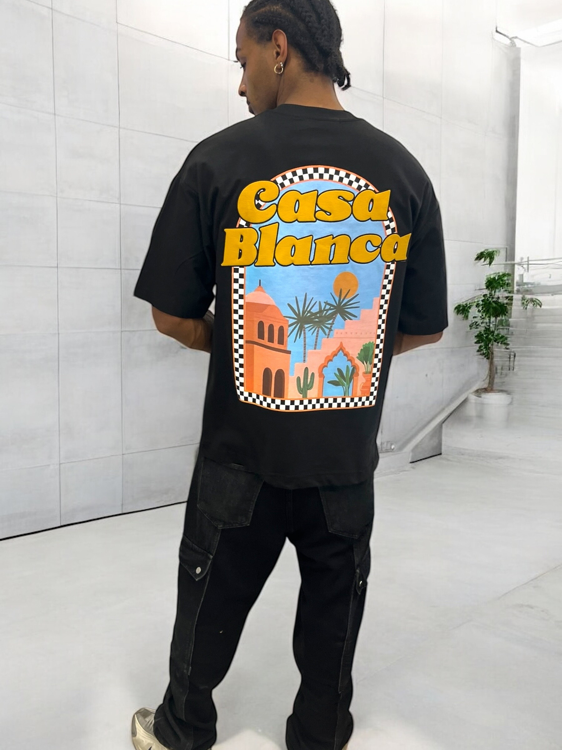 Grossiste Invictus Paris - T-SHIRT broderie