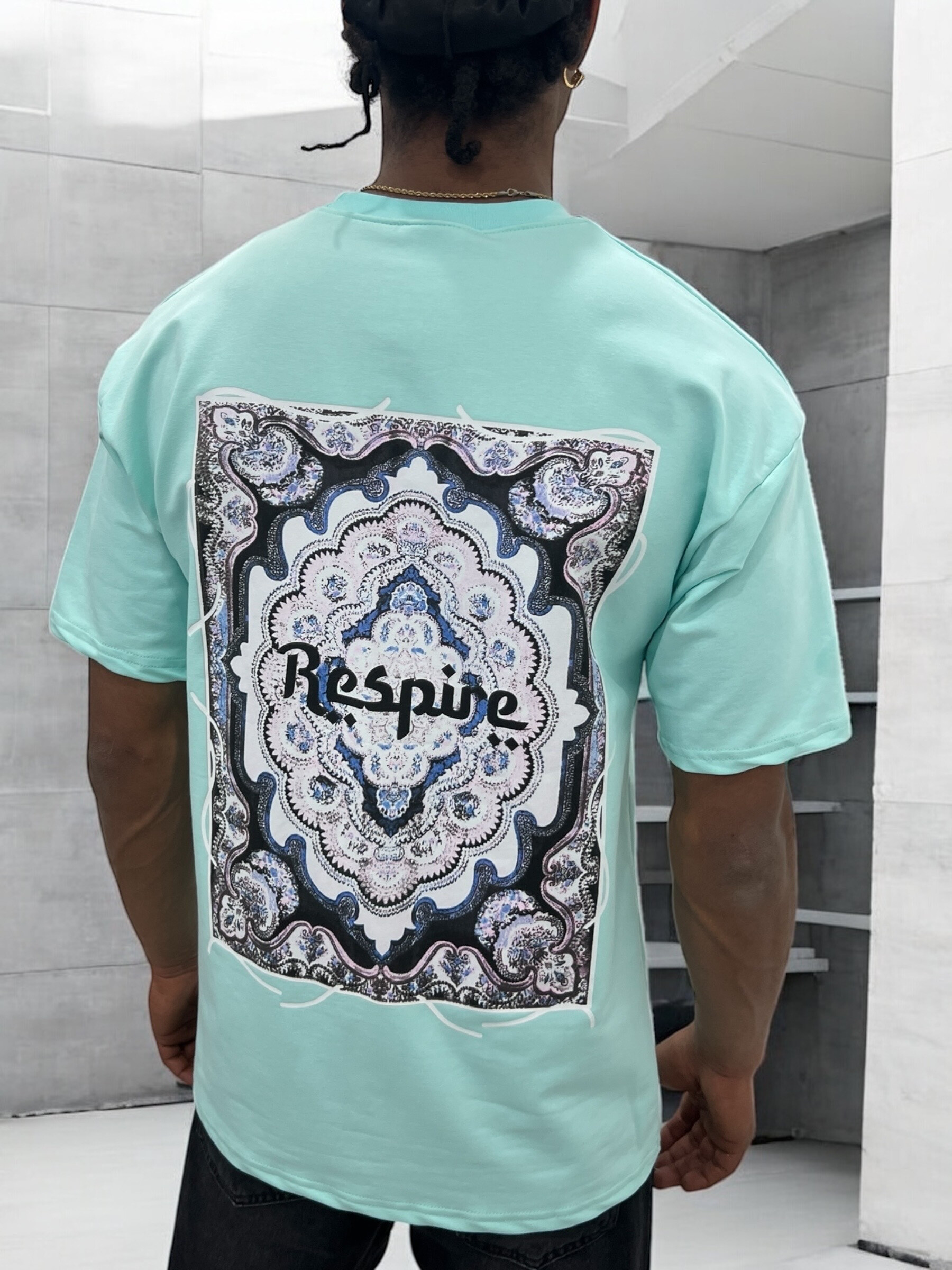 Grossiste Invictus Paris - T-SHIRT RESPIRE "BEST SELLER"
