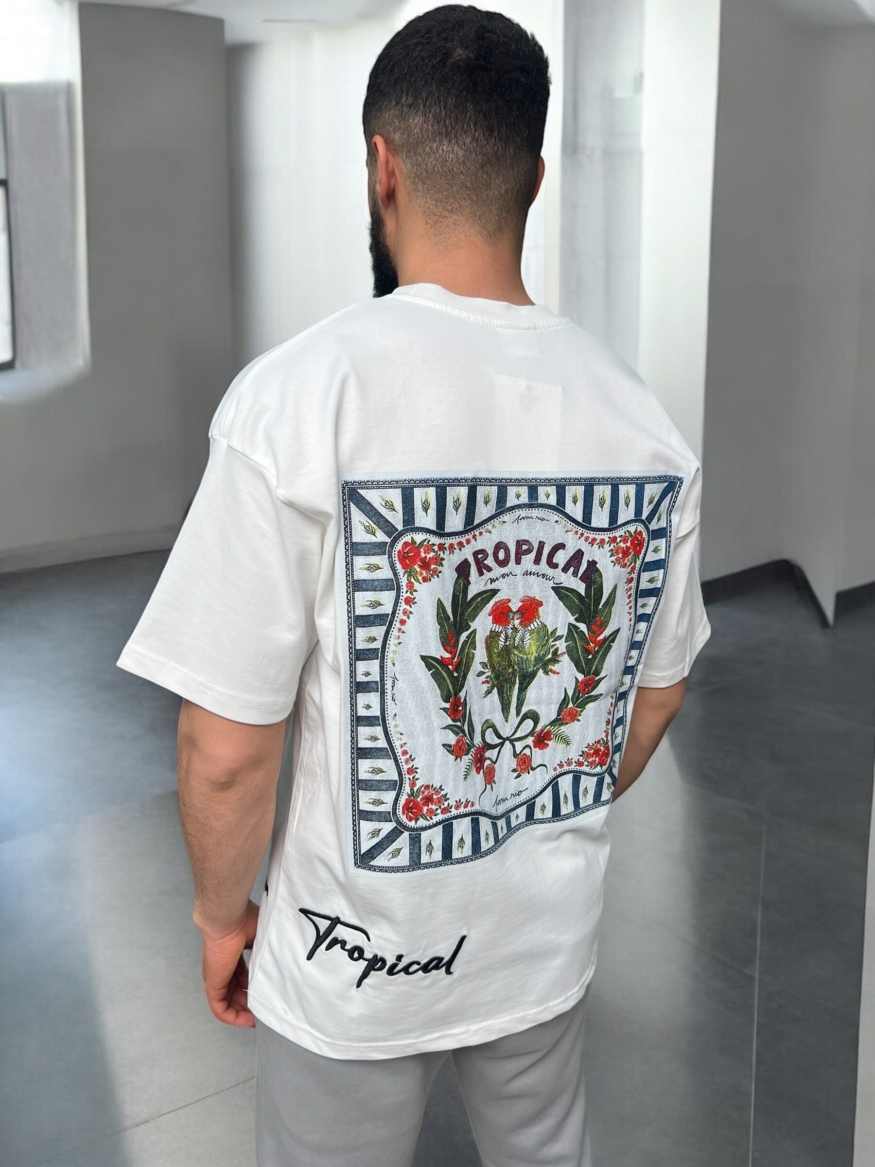 Grossiste Invictus Paris - T-SHIRT 260 GSM