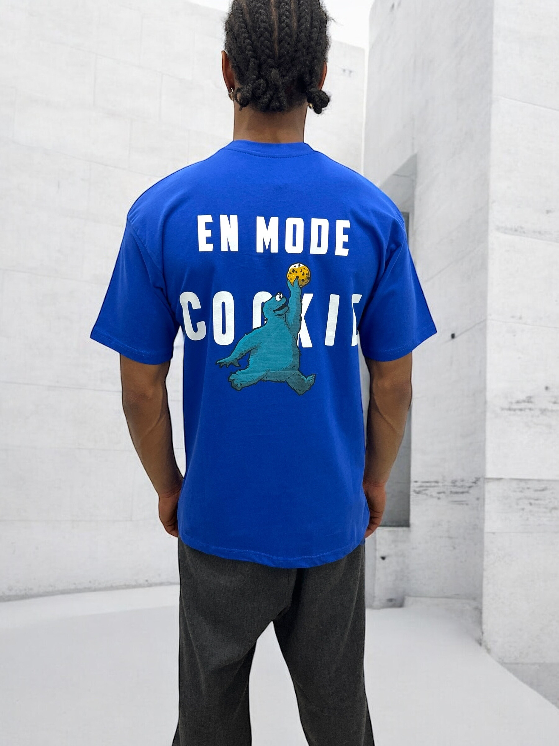 Grossiste Invictus Paris - T-SHIRT 260 GSM