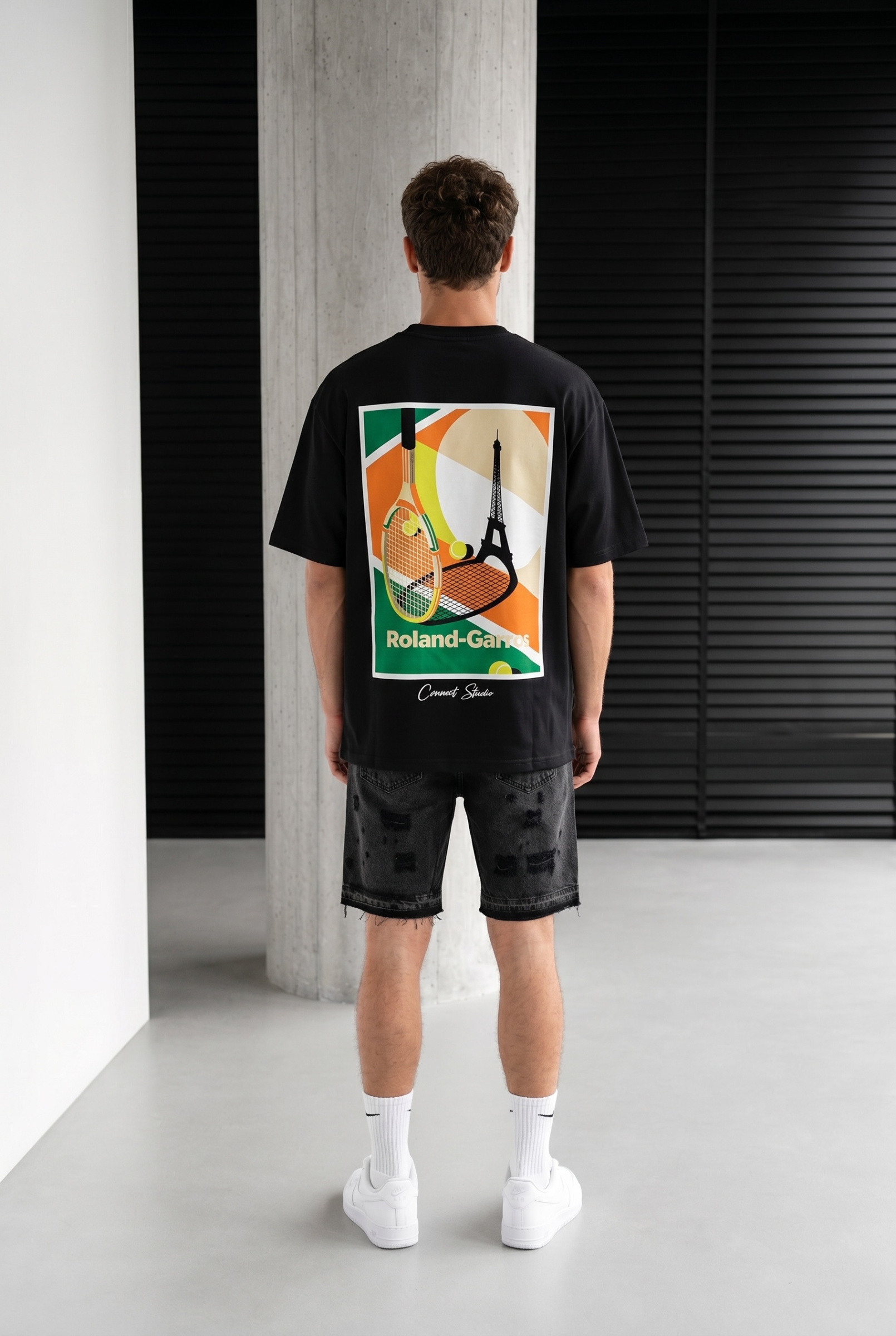 Wholesaler Invictus Paris - 350 GSM T-shirt