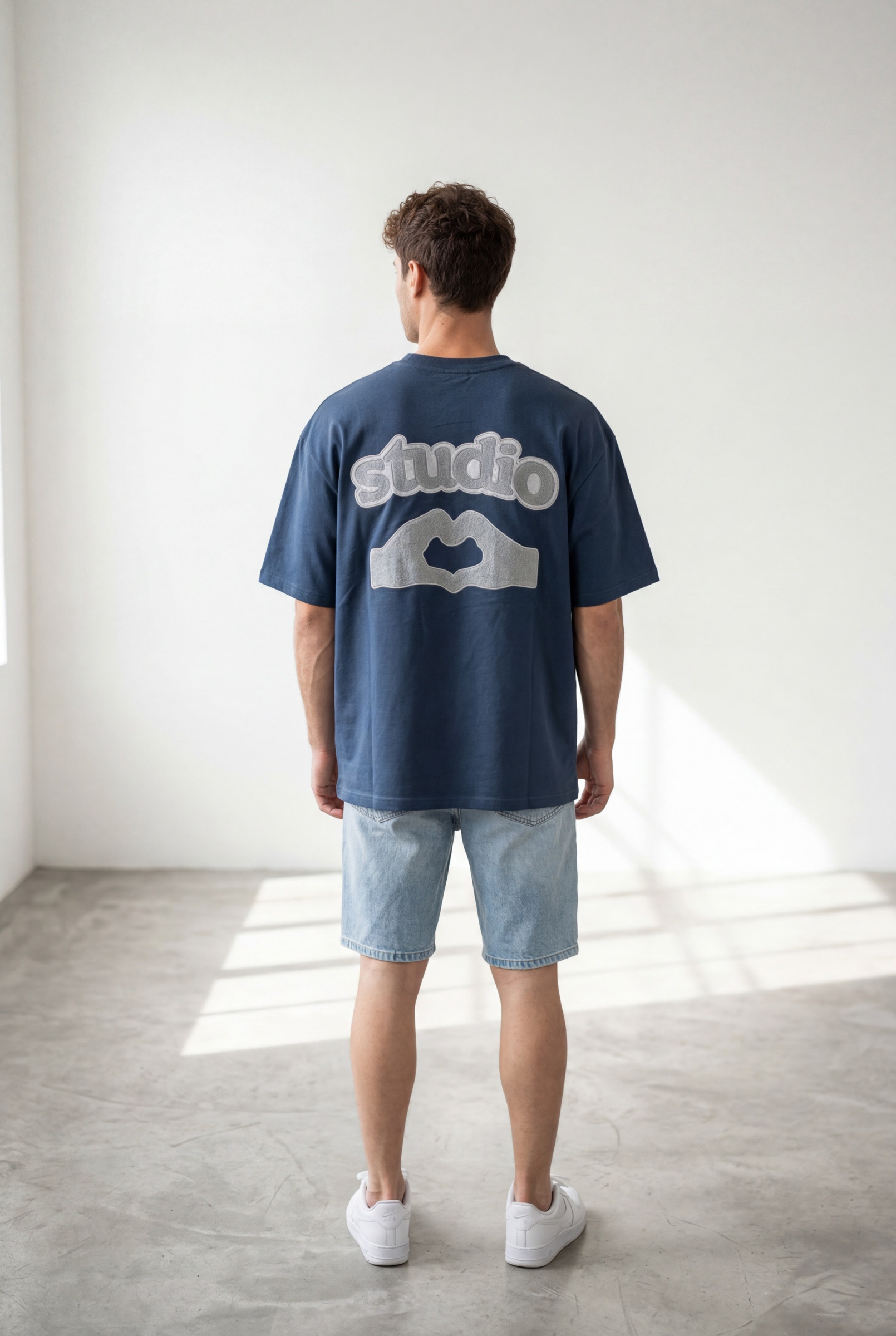 Großhändler Invictus Paris - 350 GSM T-Shirt