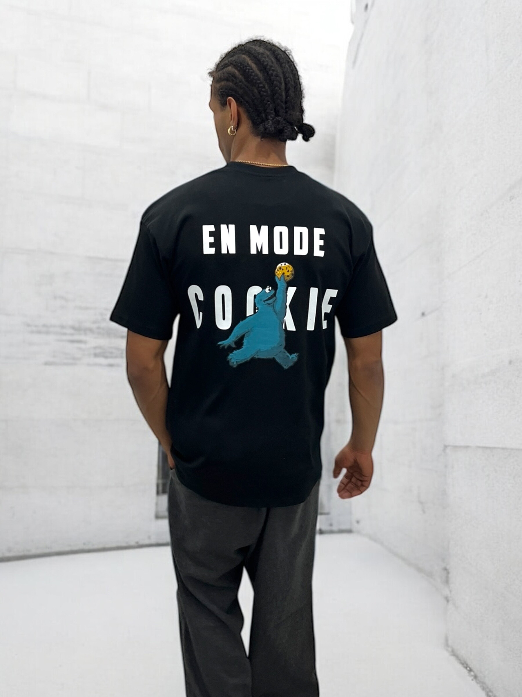 Grossiste Invictus Paris - T-SHIRT 260 GSM