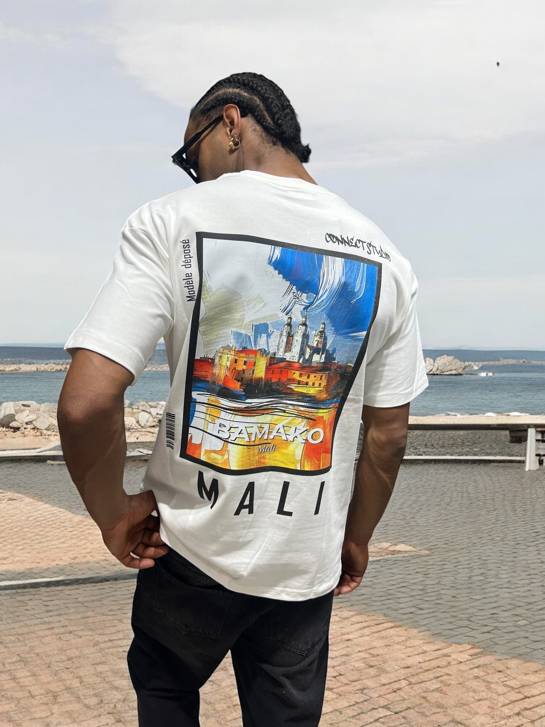 Wholesaler Invictus Paris - 260 GSM t-shirt