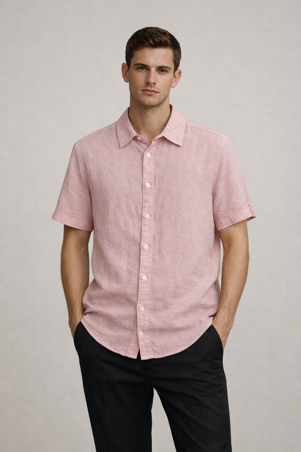 Grossiste KIS₂ - CHEMISE HOMME EN LIN À MANCHES COURTES AVEC COL COL CONFORTABLE BOUTONS FRONTAUX COULEUR UNIE TAILLE UNIQUE