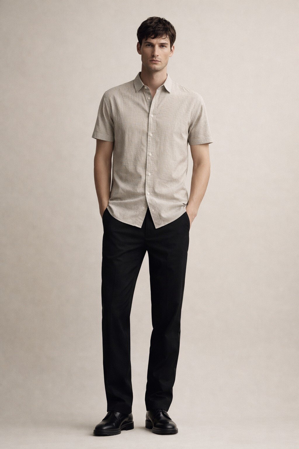 Grossiste KIS₂ - CHEMISE HOMME EN LIN À MANCHES COURTES AVEC COL COL CONFORTABLE BOUTONS FRONTAUX TAILLE UNIQUE