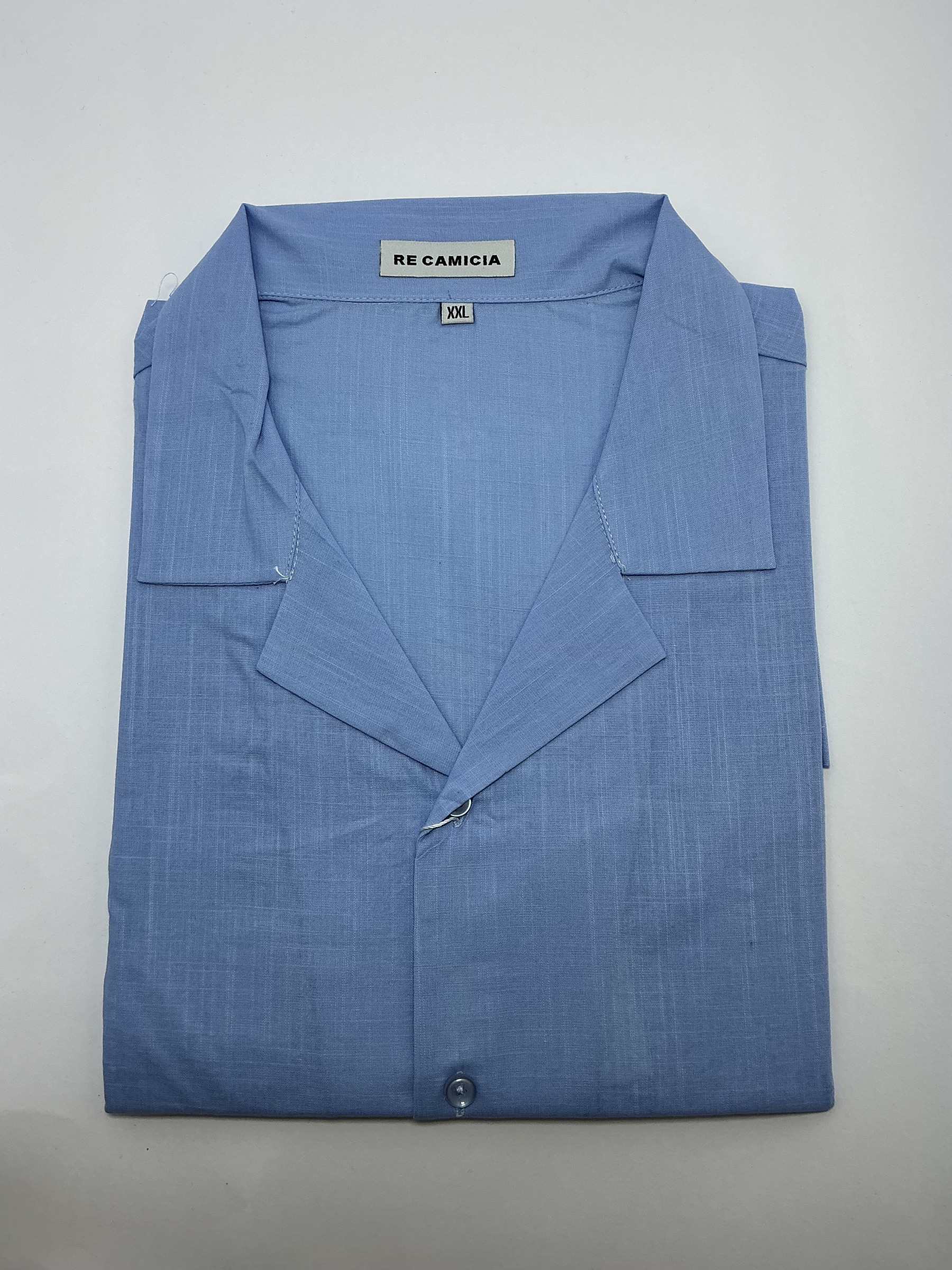 Mayorista KIS₂ - CAMISA DE HOMBRE MEZCLA DE LANA MANGA CORTA BOTONES FRONTALES COLOR LISO