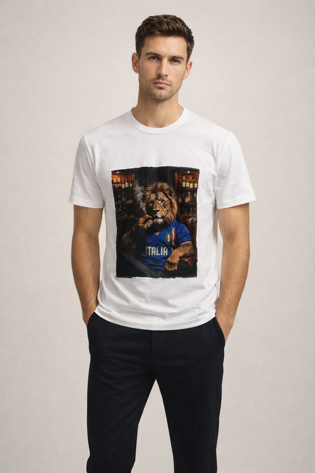 Grossiste KIS₂ - T-SHIRT HOMME DÉCONTRACTÉE AVEC IMPRIMÉ SUR TISSU MANCHES COURTES COL ROND AVEC TAILLES