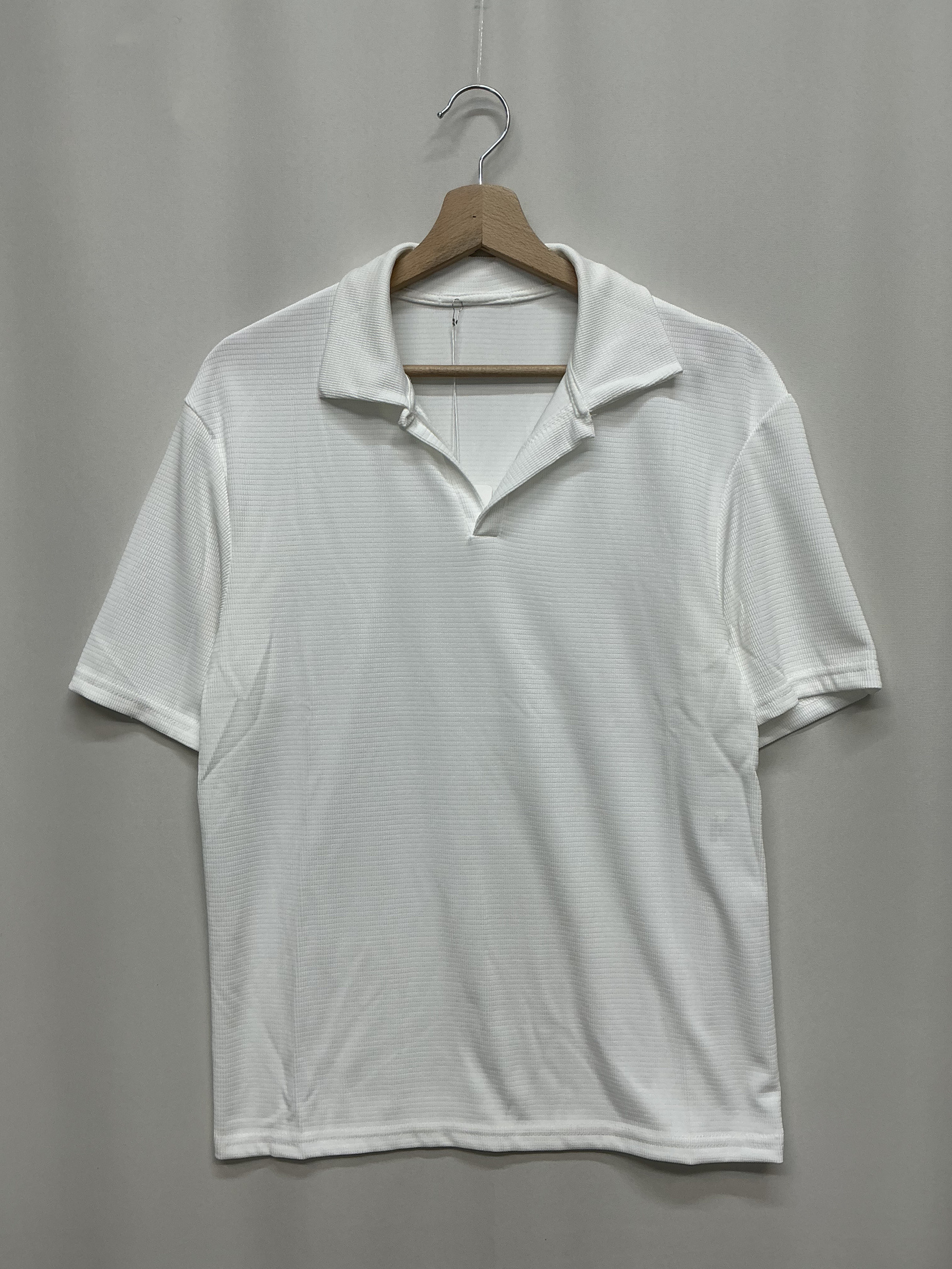 Wholesaler KIS₂ - Men's collared short sleeve t-shirt, comfortable, solid color, available in sizes.