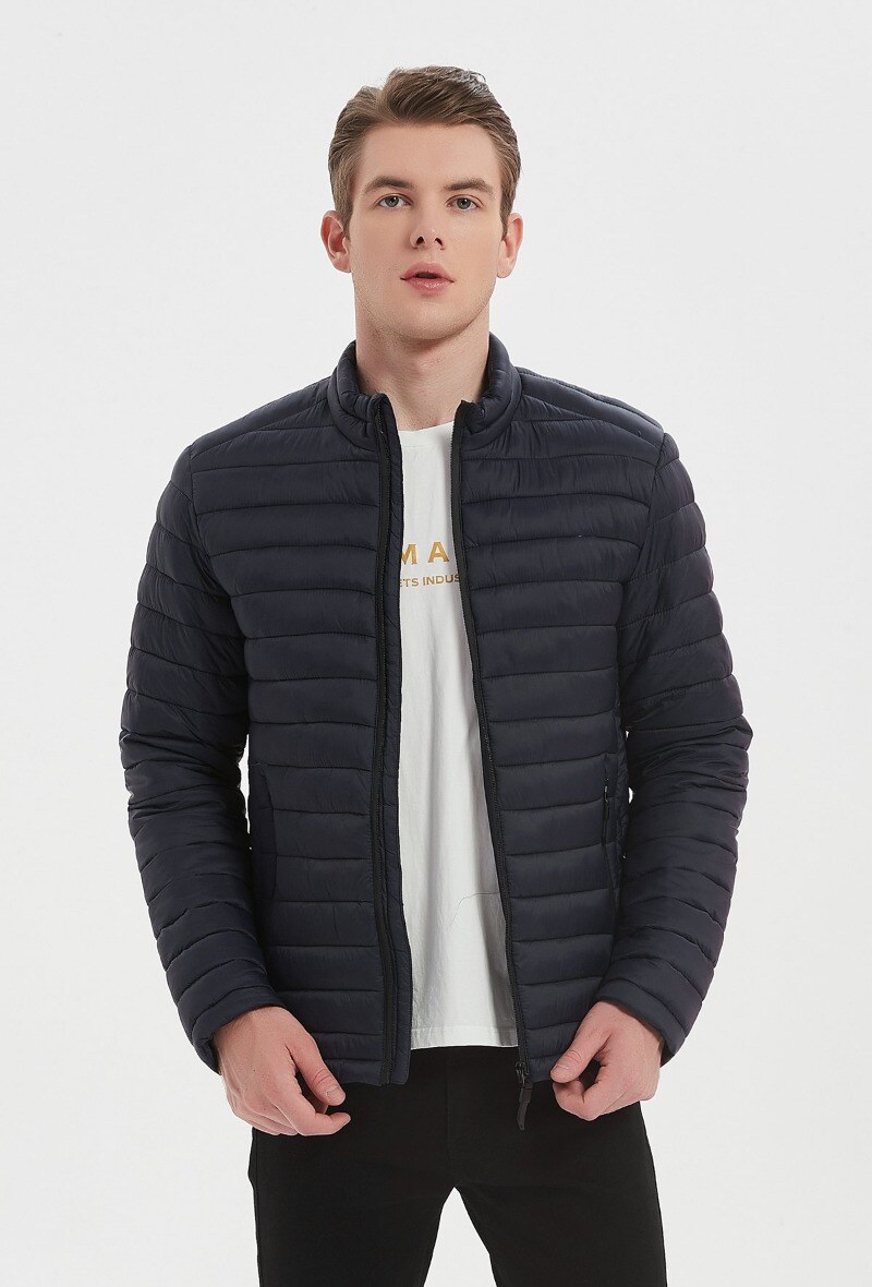 Großhändler KYMAXX - Schlichte Daunenjacke mit Rundhalsausschnitt
