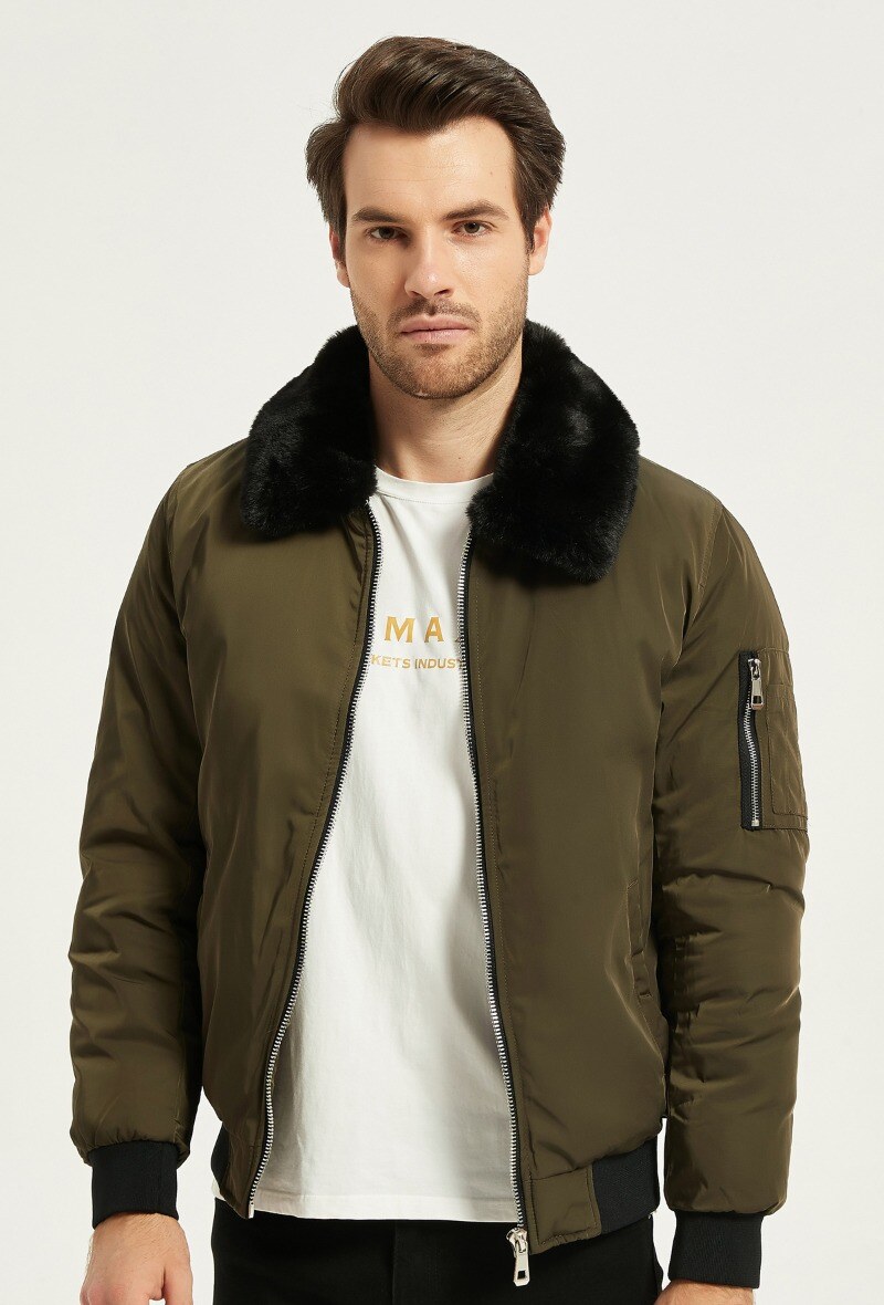 Grossista KYMAXX - Giacca bomber in stile aviatore con colletto americano foderato