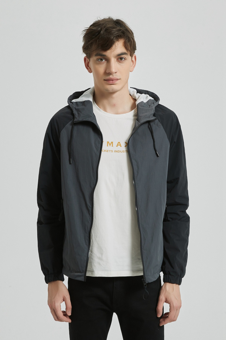 Wholesaler KYMAXX - Lightweight water-repellent plain jacket with zip