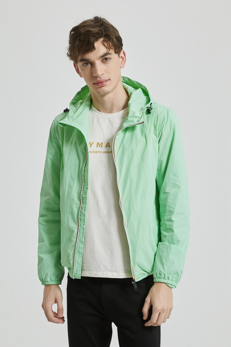 Wholesaler KYMAXX - Colorful water-repellent zip windbreaker with balaclava hood