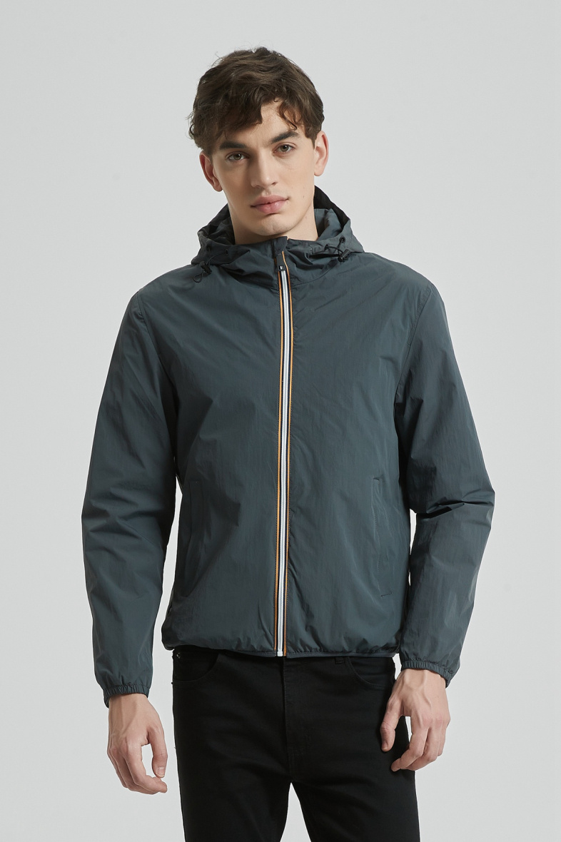 Grossista KYMAXX - Anorak colorato idrorepellente con cappuccio a zip