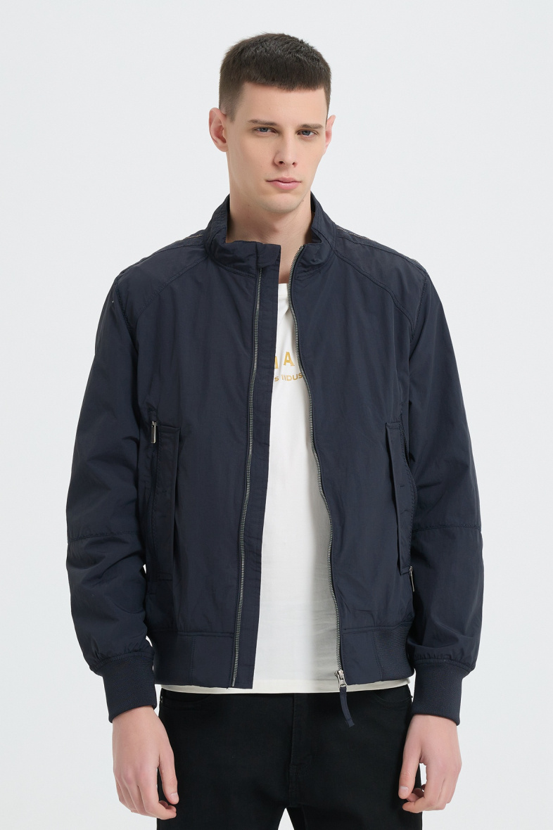 Wholesaler KYMAXX - Lightweight water-repellent plain jacket with button closure