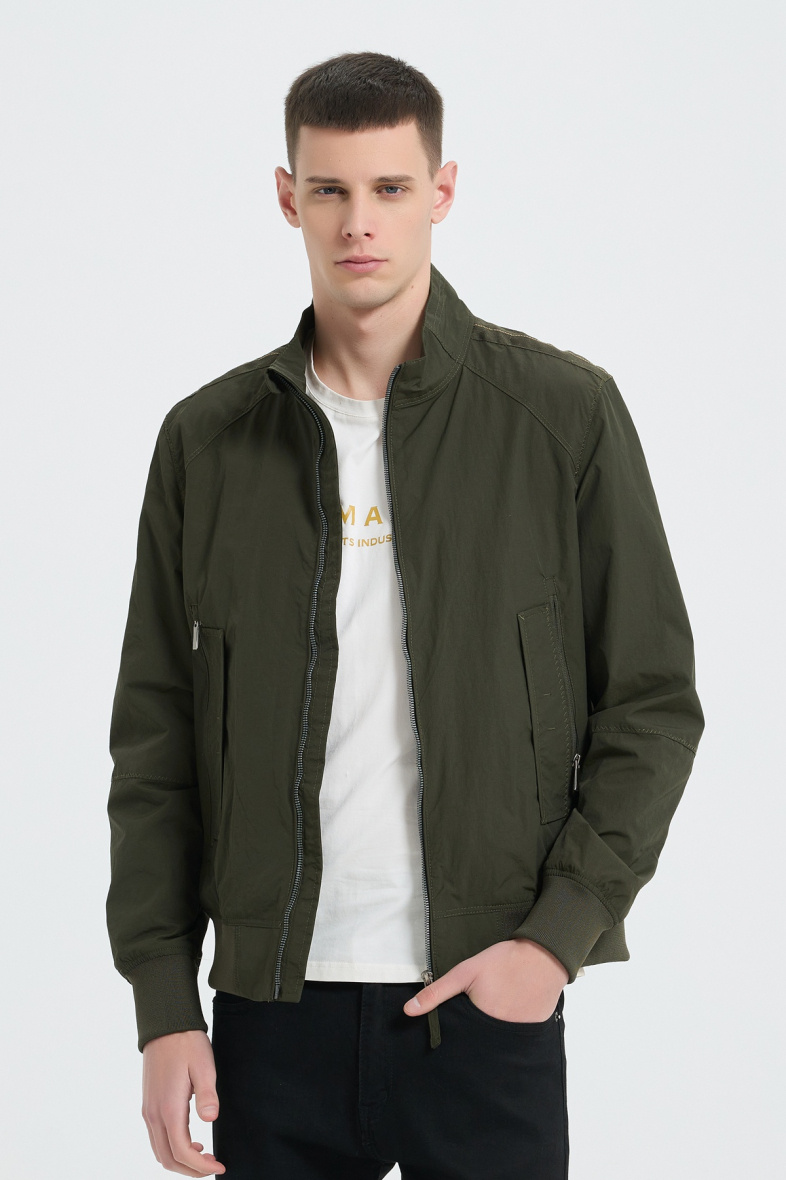 Wholesaler KYMAXX - Lightweight water-repellent plain jacket with button closure
