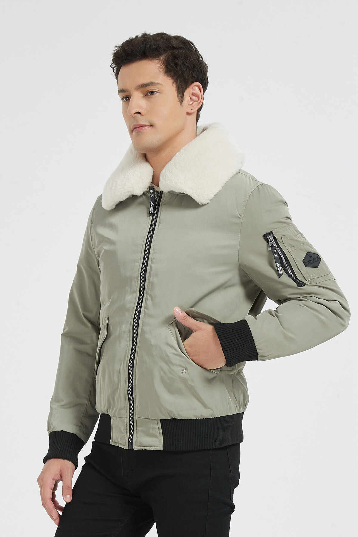 Wholesaler KYMAXX - Aviator style bomber jacket Large white lined American collar