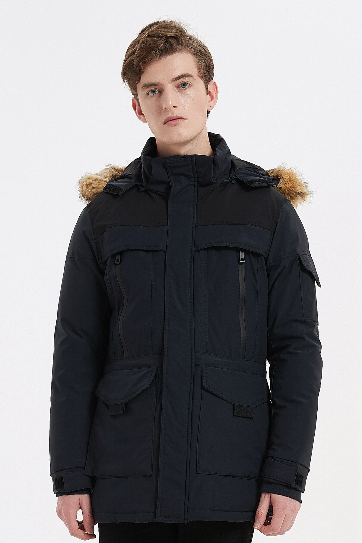 Grossiste KYMAXX - Parka mi-longue Matière déperlante  Capuche  fourrure amovible