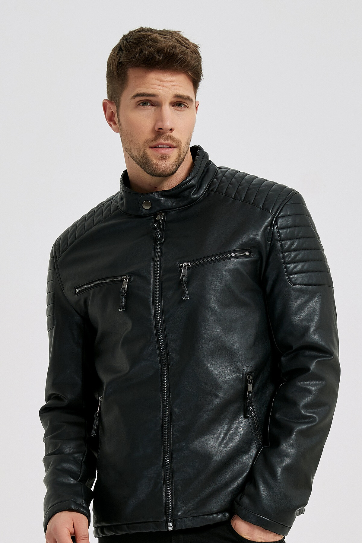 Grossiste KYMAXX - Veste simili cuir Doublure matelassé