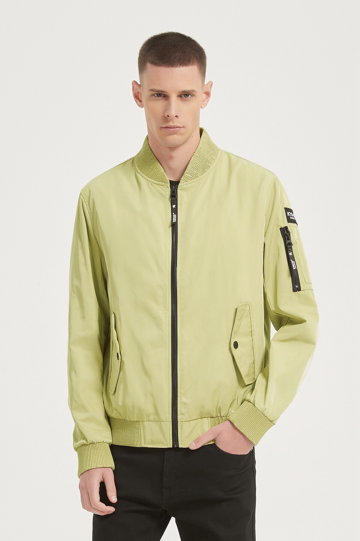 Grossiste KYMAXX - Veste mi-saison légère homme col teddy effet plissé