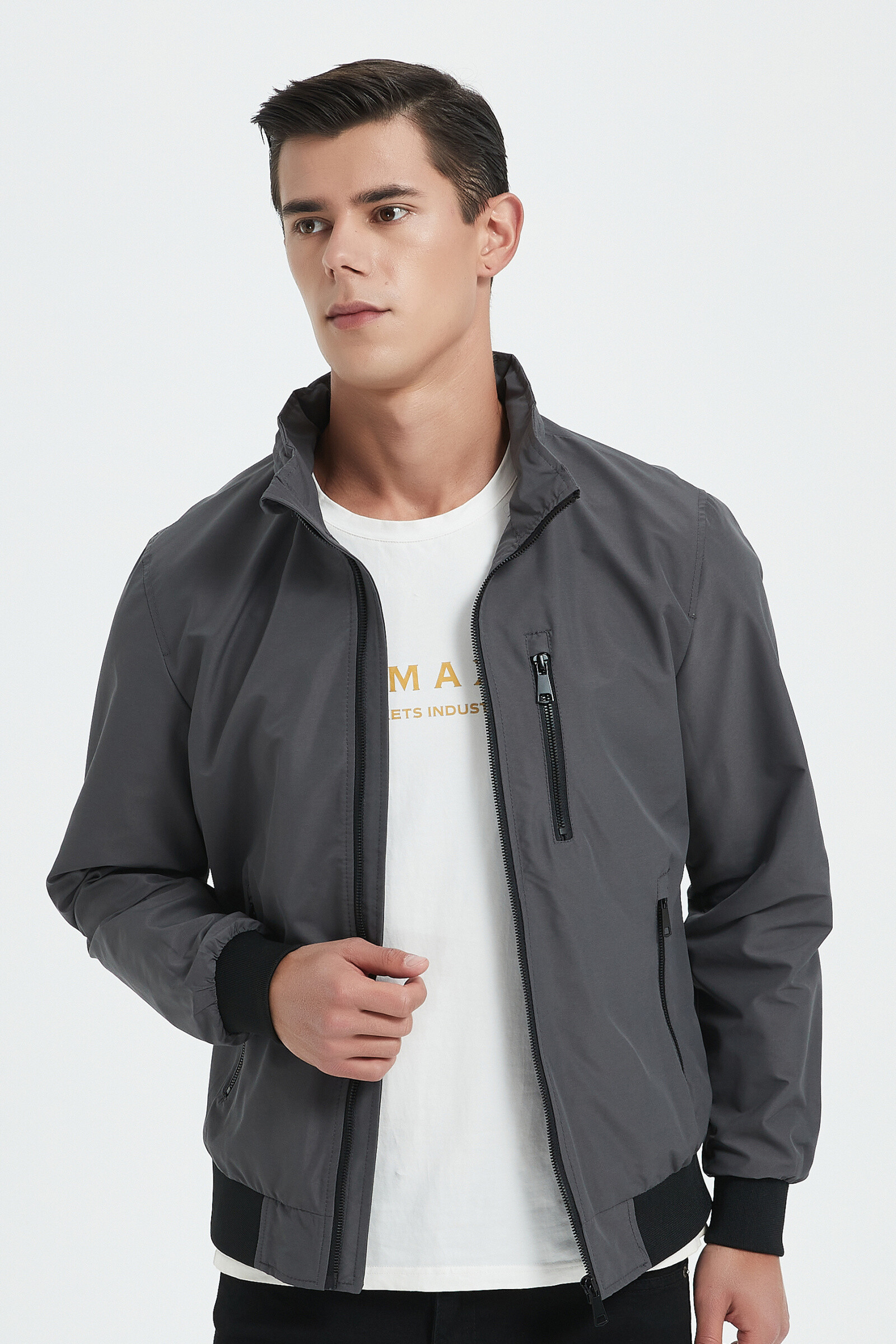 Wholesaler KYMAXX - Mid-season fitted jacket