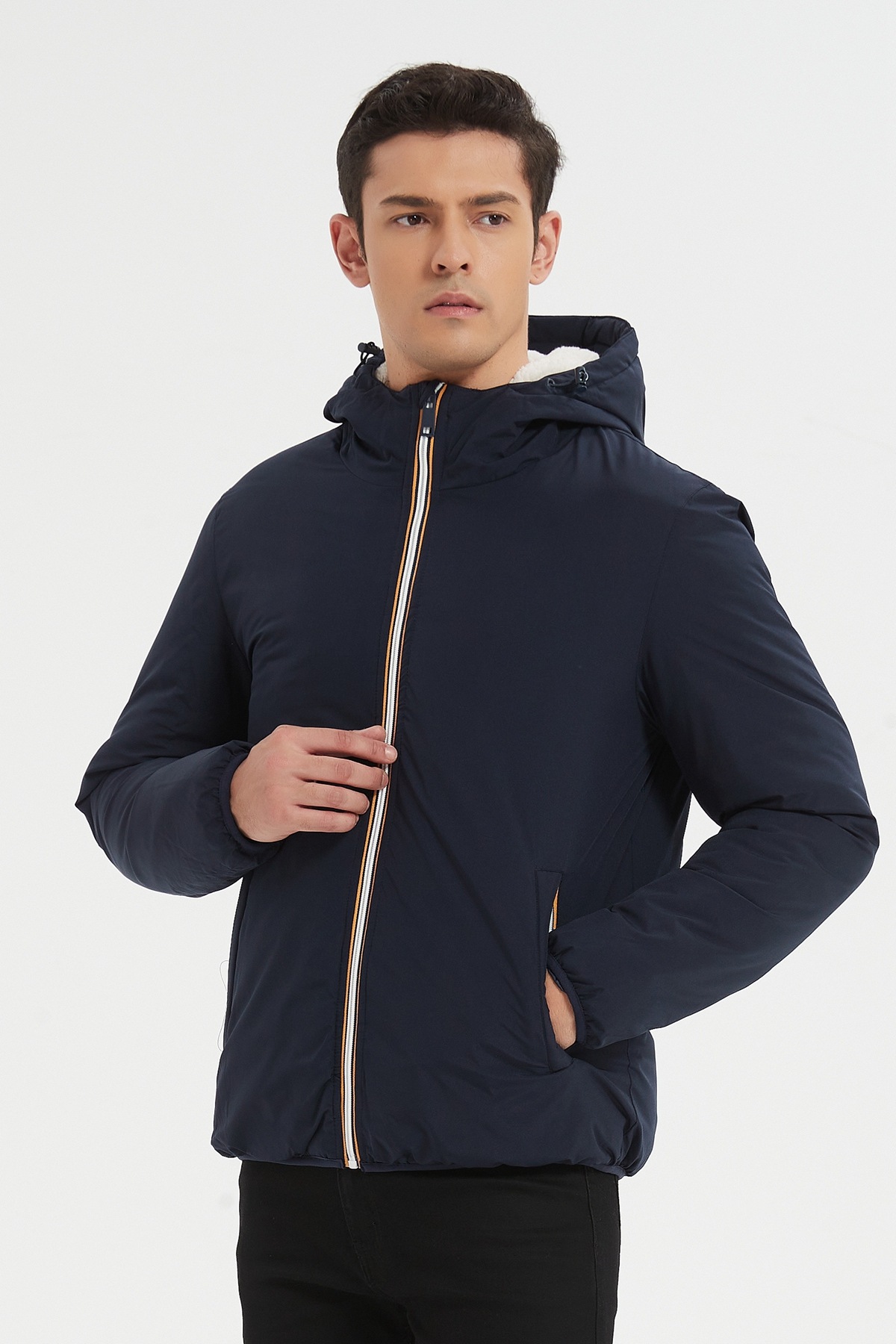 Grossista KYMAXX - Parka corto invernale, modello a taglio dritto