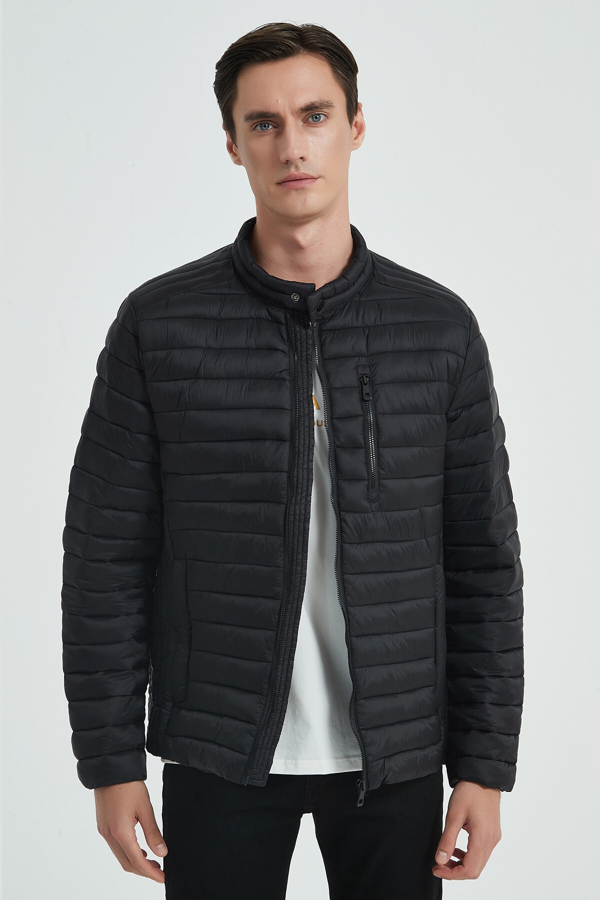Wholesaler KYMAXX - Men's mid-season jacket short cut adjusted