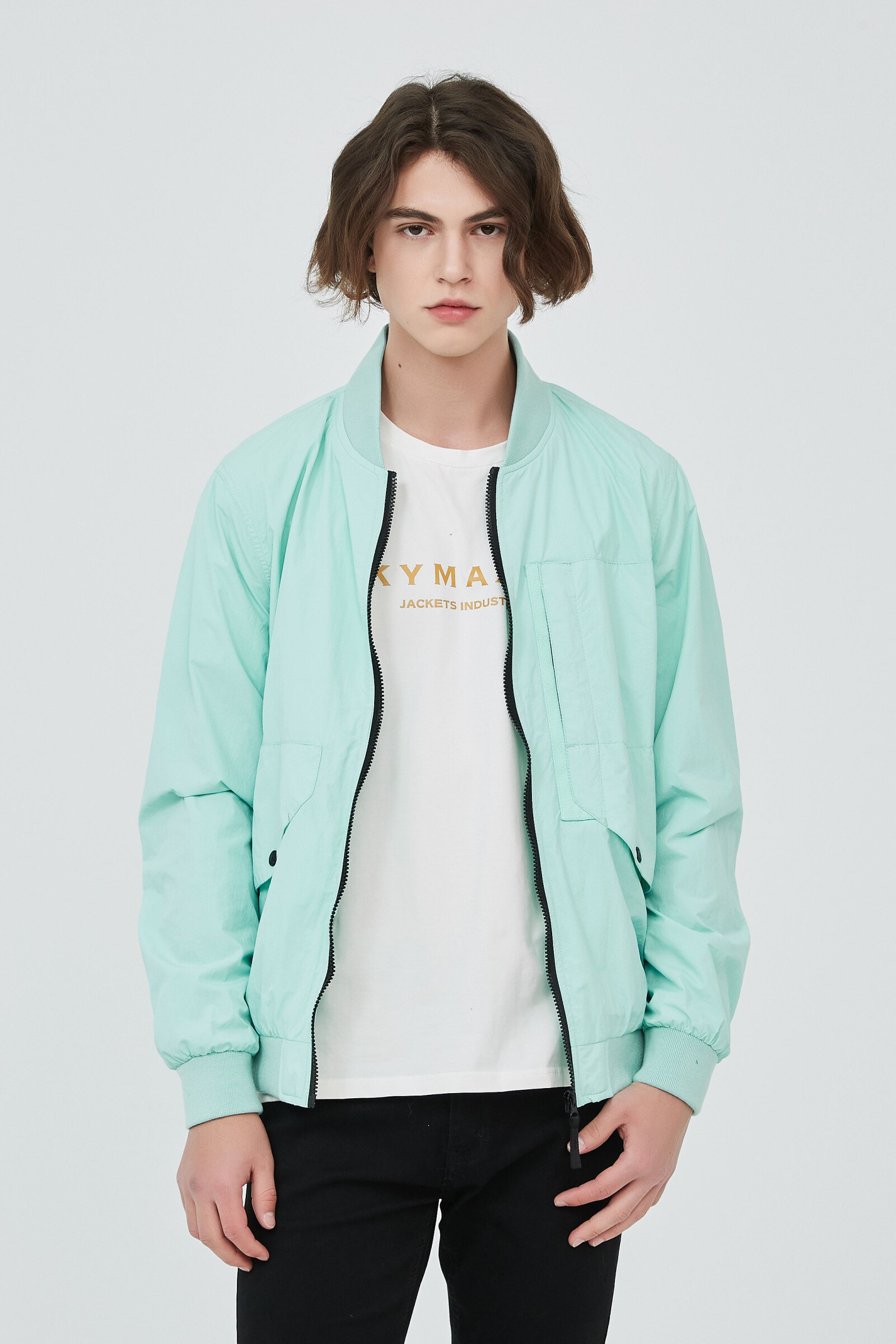 Wholesaler KYMAXX - Men's mid-season jacket short cut adjusted