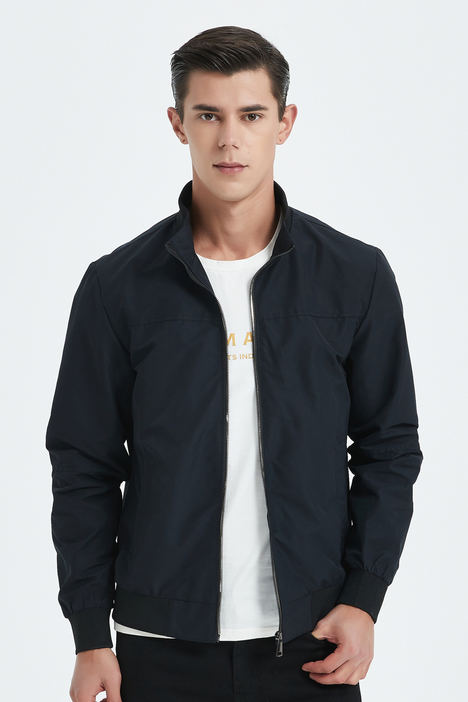 Wholesaler KYMAXX - Mid-season Regular Cup jacket