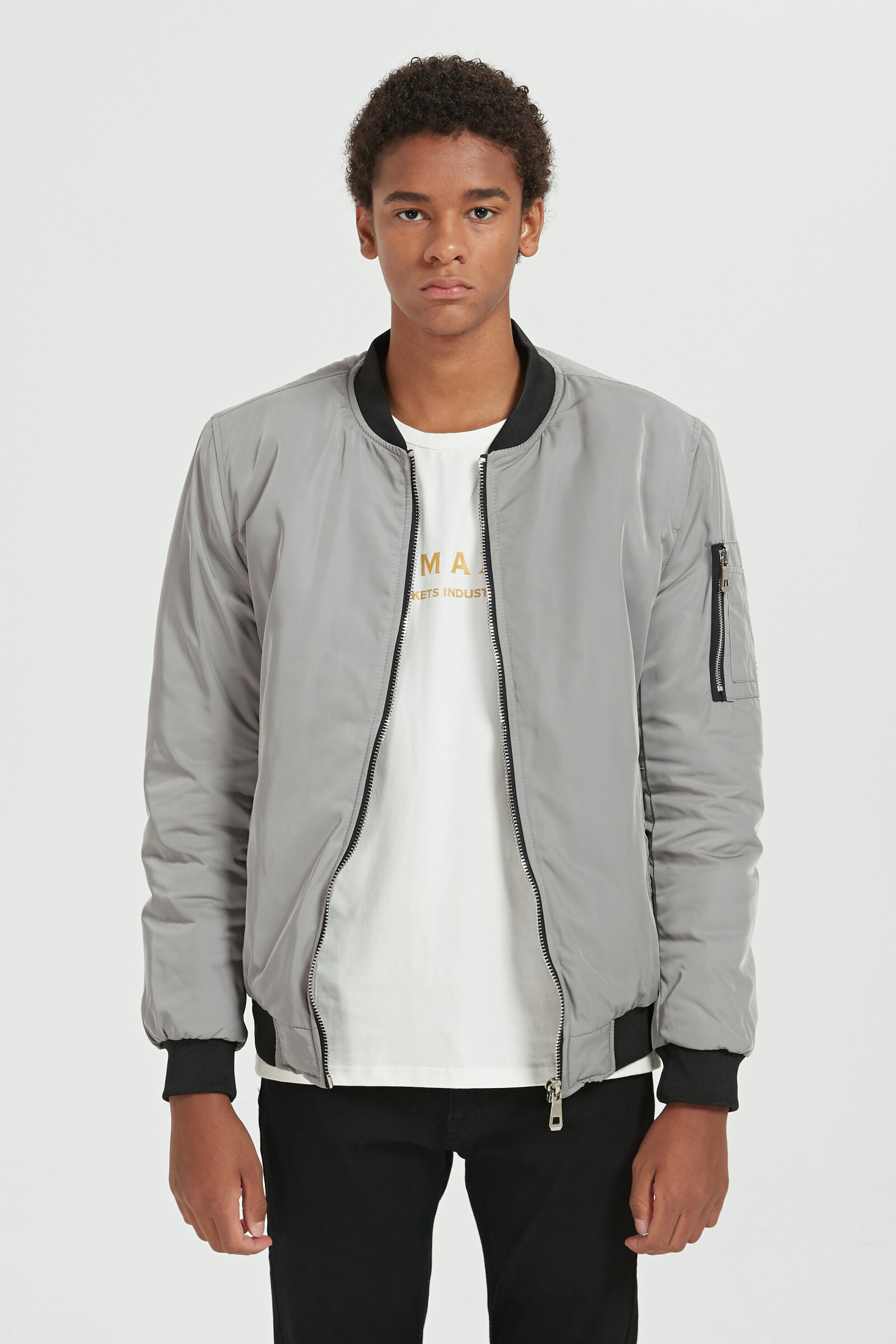 Wholesaler KYMAXX - Molletoned bomber type jacket