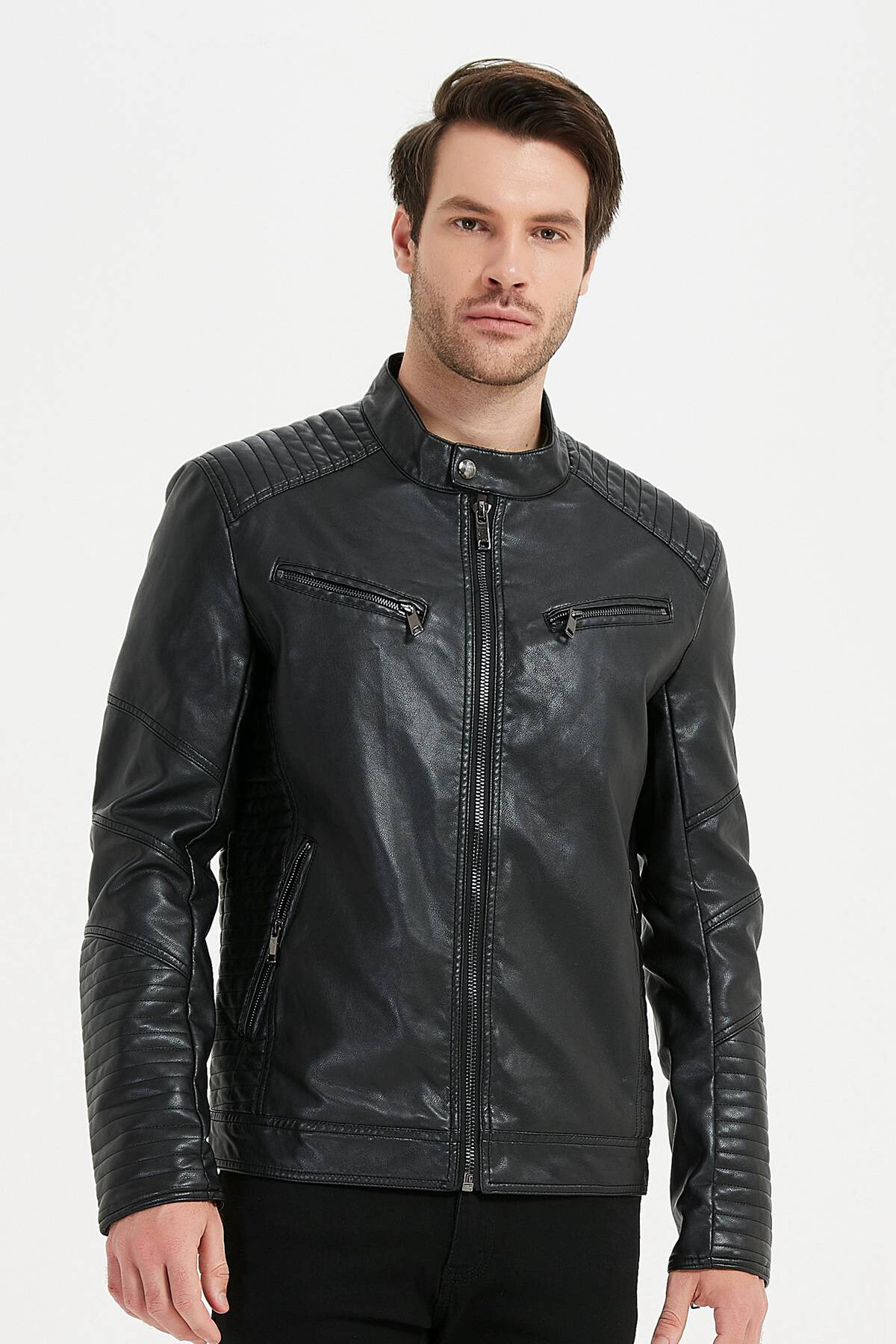 Grossiste KYMAXX - Veste en simili cuir doublée matelassée