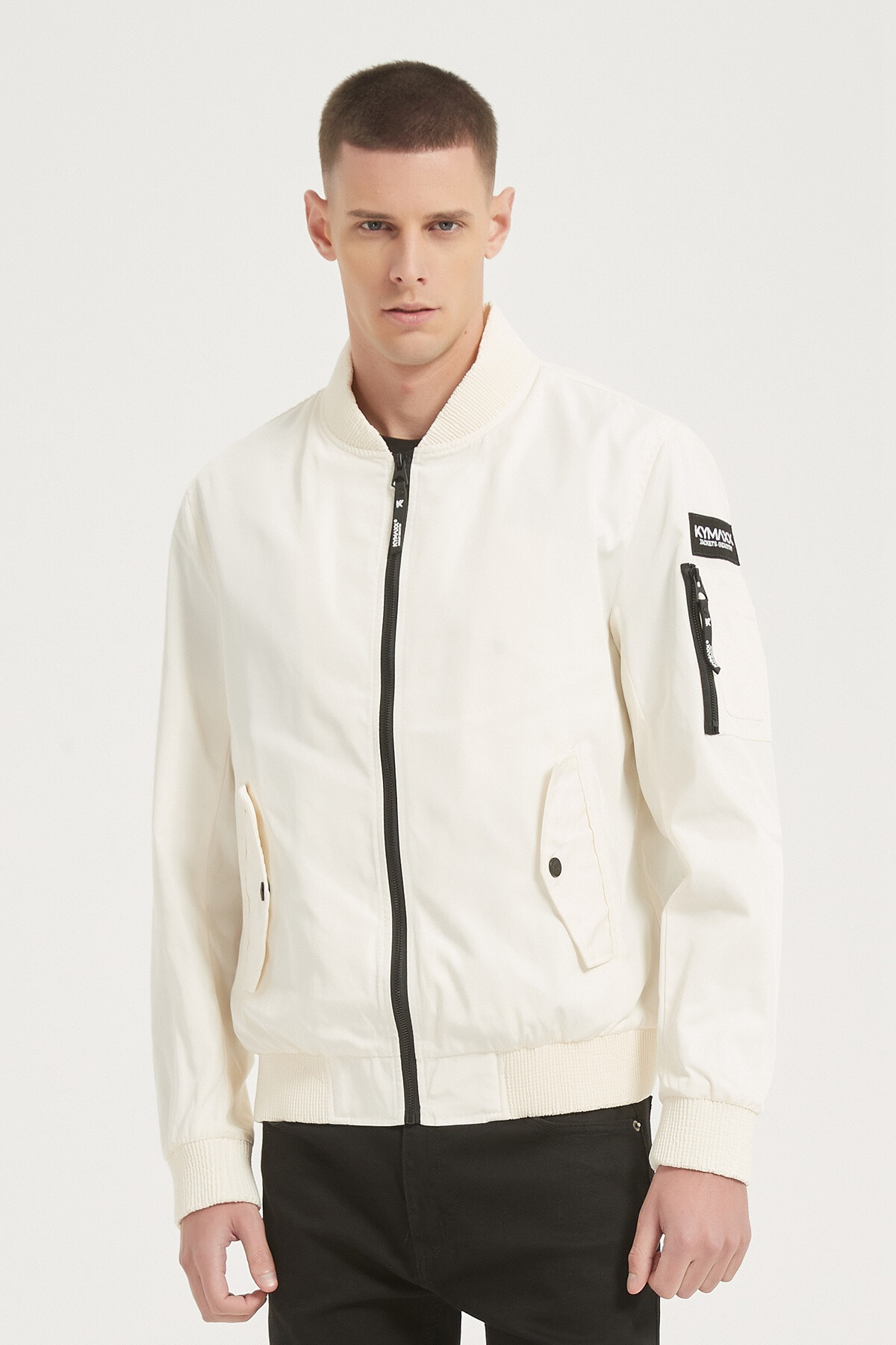Grossiste KYMAXX - Veste mi-saison légère homme col teddy effet plissé