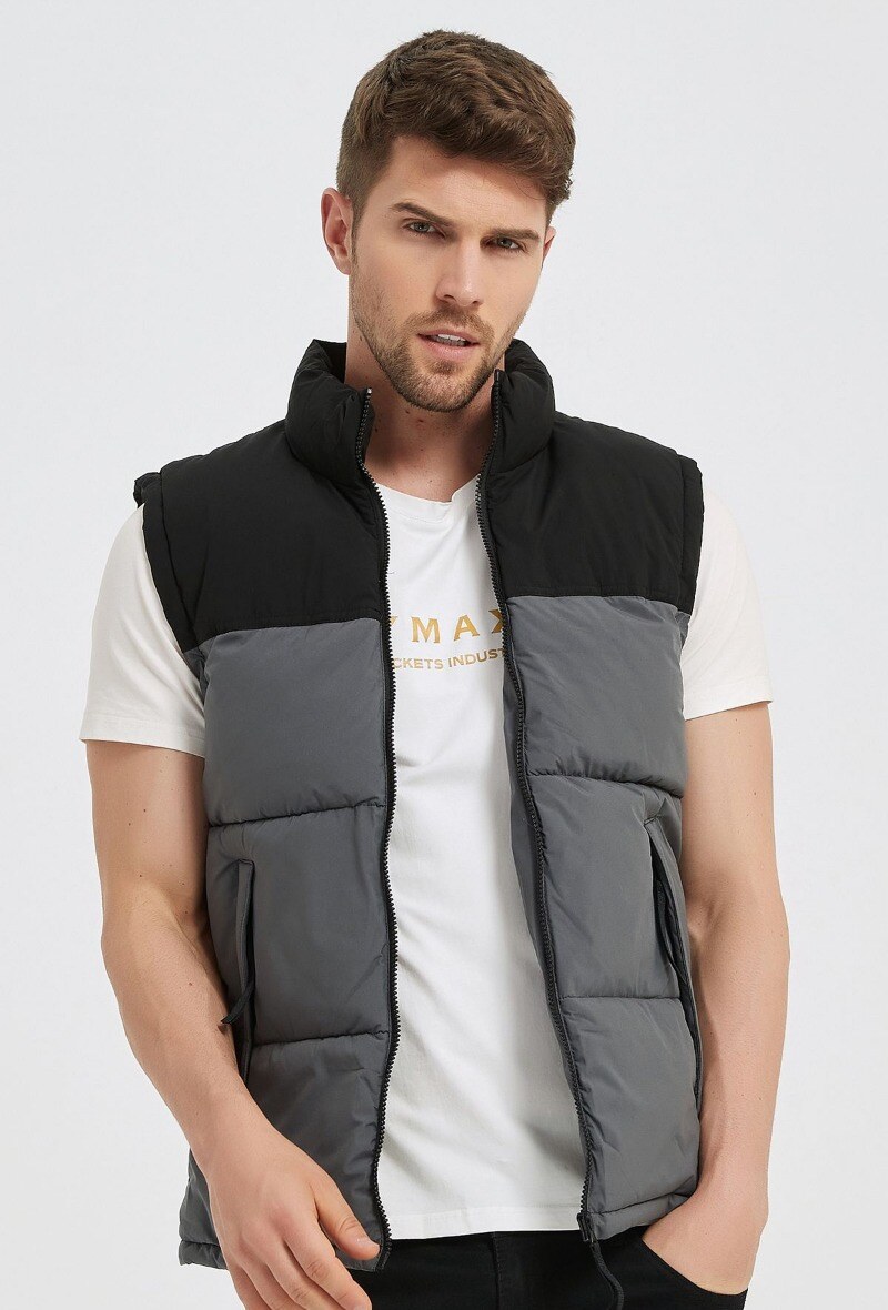 Wholesaler KYMAXX - Water-repellent quilted sleeveless down jacket