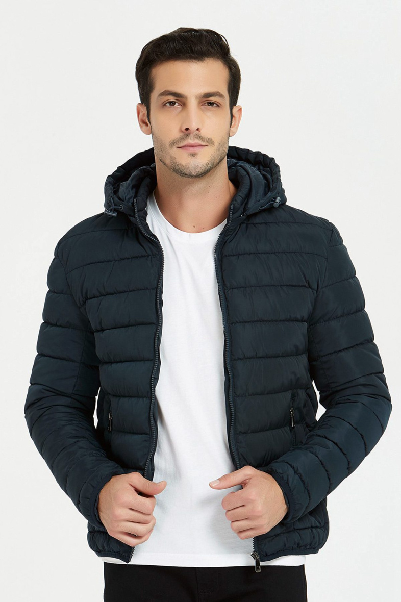 Wholesaler KYMAXX - Quilted down jacket with high collar and removable hood