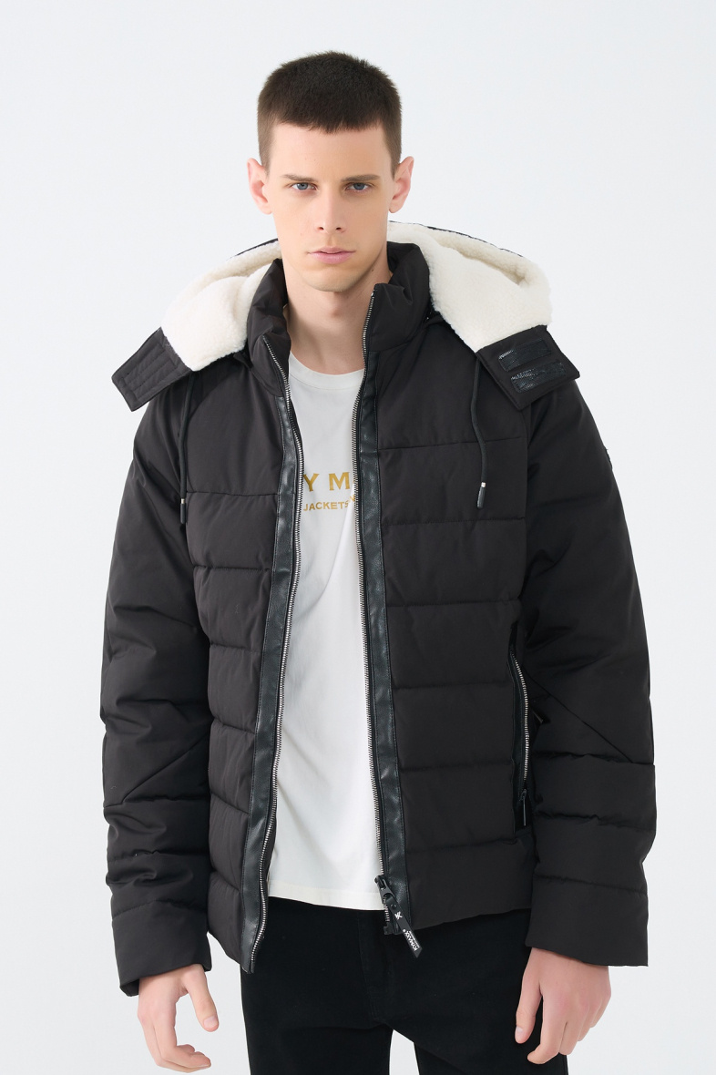 Großhändler KYMAXX - Schlichte Daunenjacke mit Kapuze und Fleecefutter