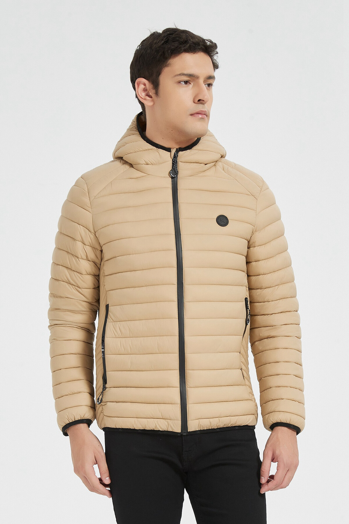 Wholesaler KYMAXX - Lightweight mid-season down jacket, straight cut, fixed hood