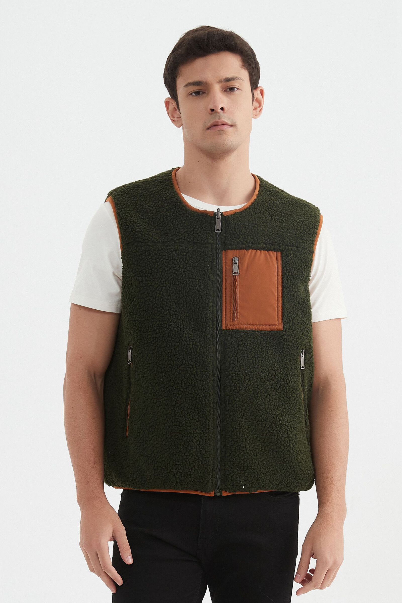 Wholesaler KYMAXX - Reversible vest. One side jacket one storm face
