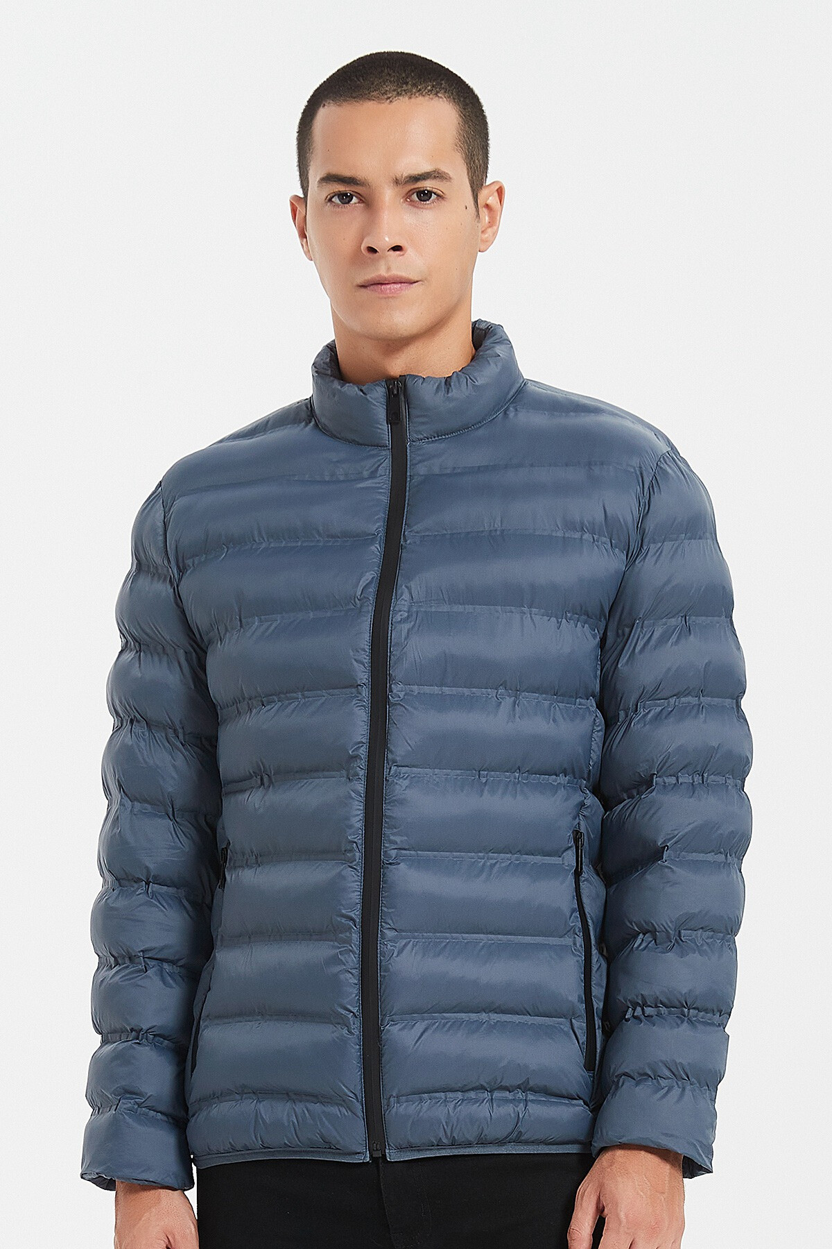 Wholesaler KYMAXX - Sleeveless down jacket Model mid-season light and compact