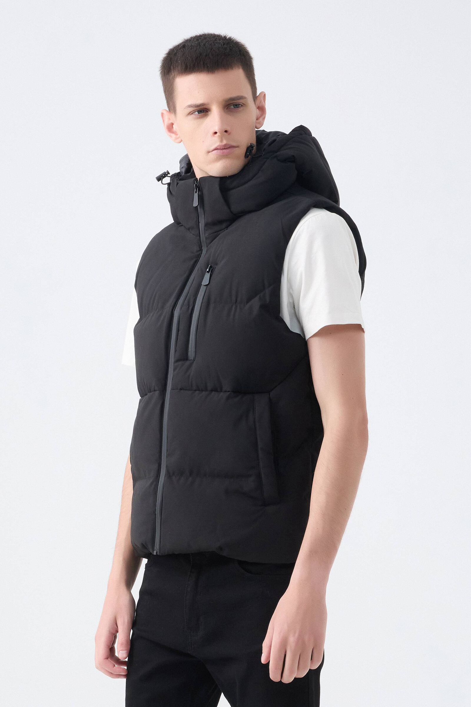 Wholesaler KYMAXX - Damn Sleeveless Down jacket