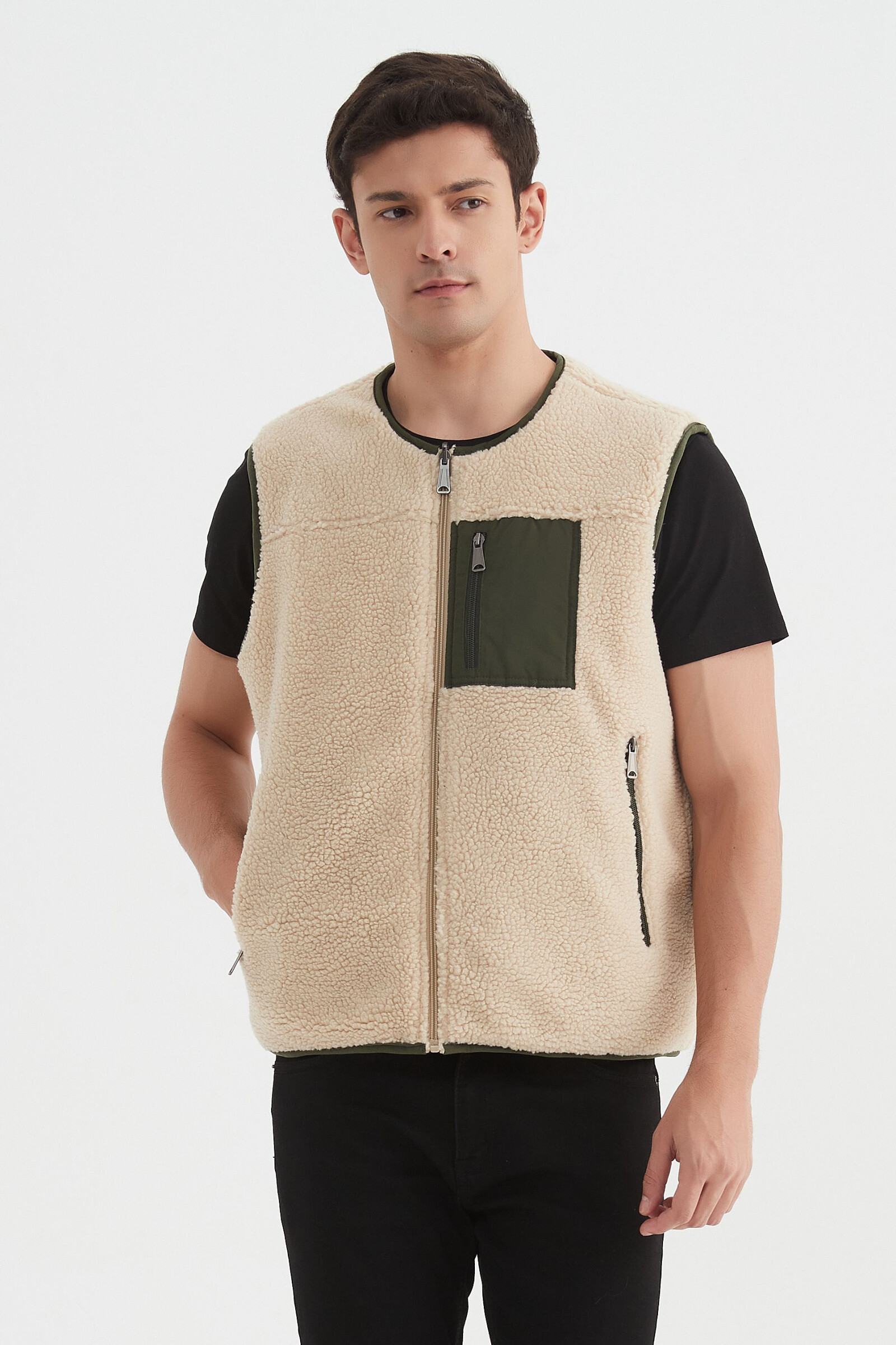 Wholesaler KYMAXX - Reversible vest. One side jacket one storm face