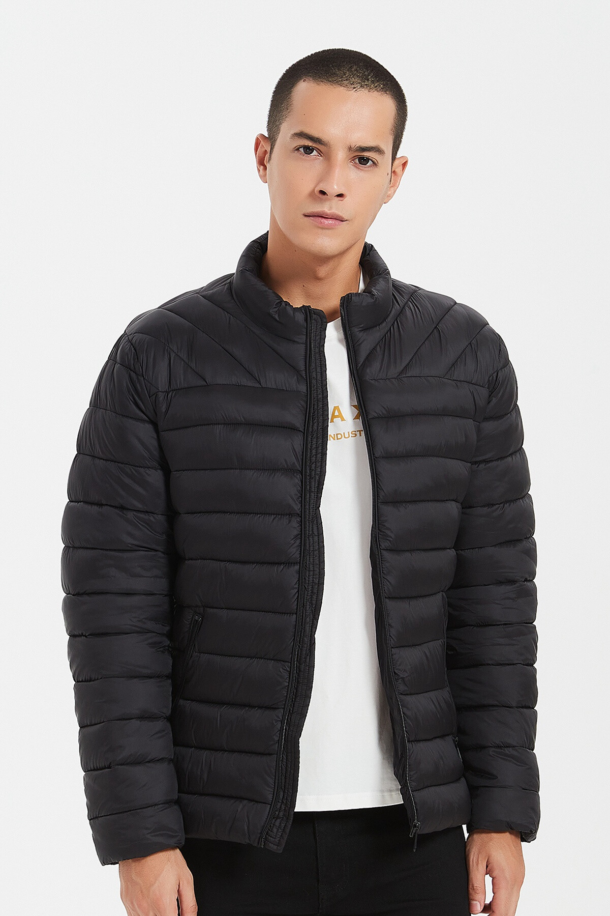 Wholesaler KYMAXX - Bi-material down jacket with hood