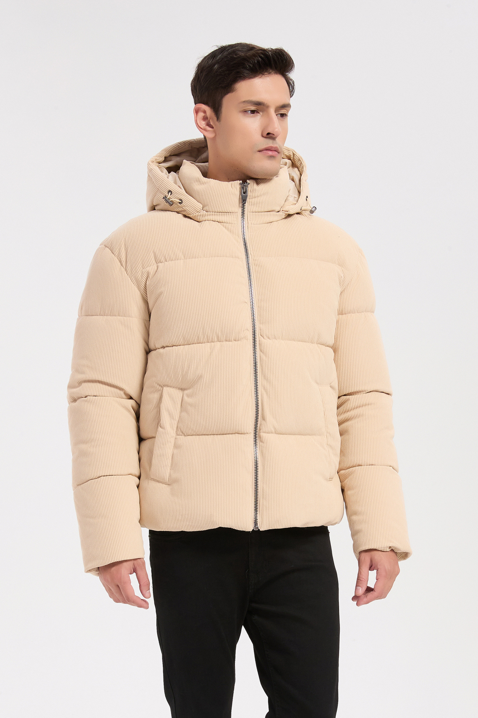 Grossista KYMAXX - Giacca imbottita beige da uomo in velluto a coste