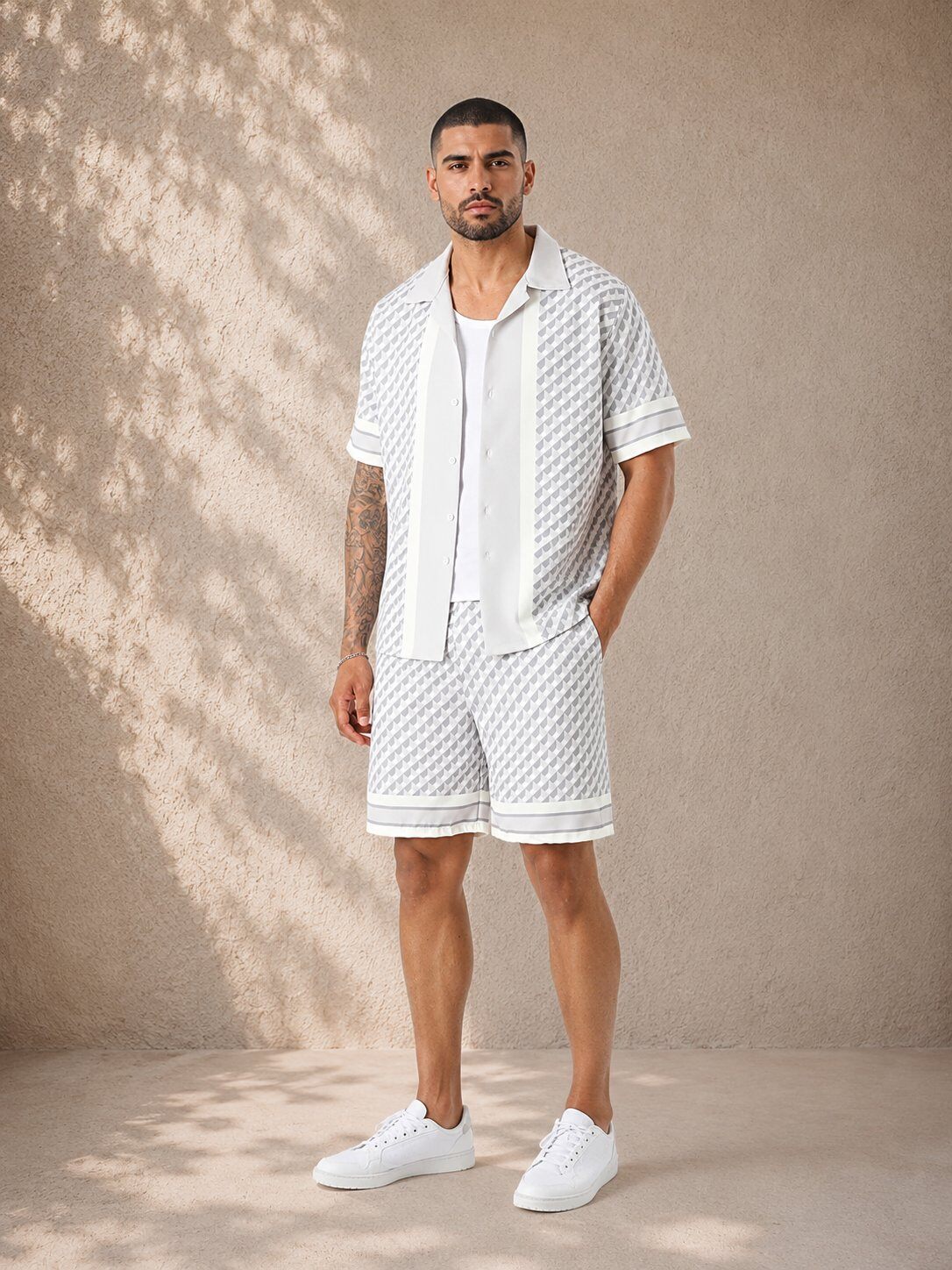 Grossista KZR - Completo camicia e pantaloncini a fantasia