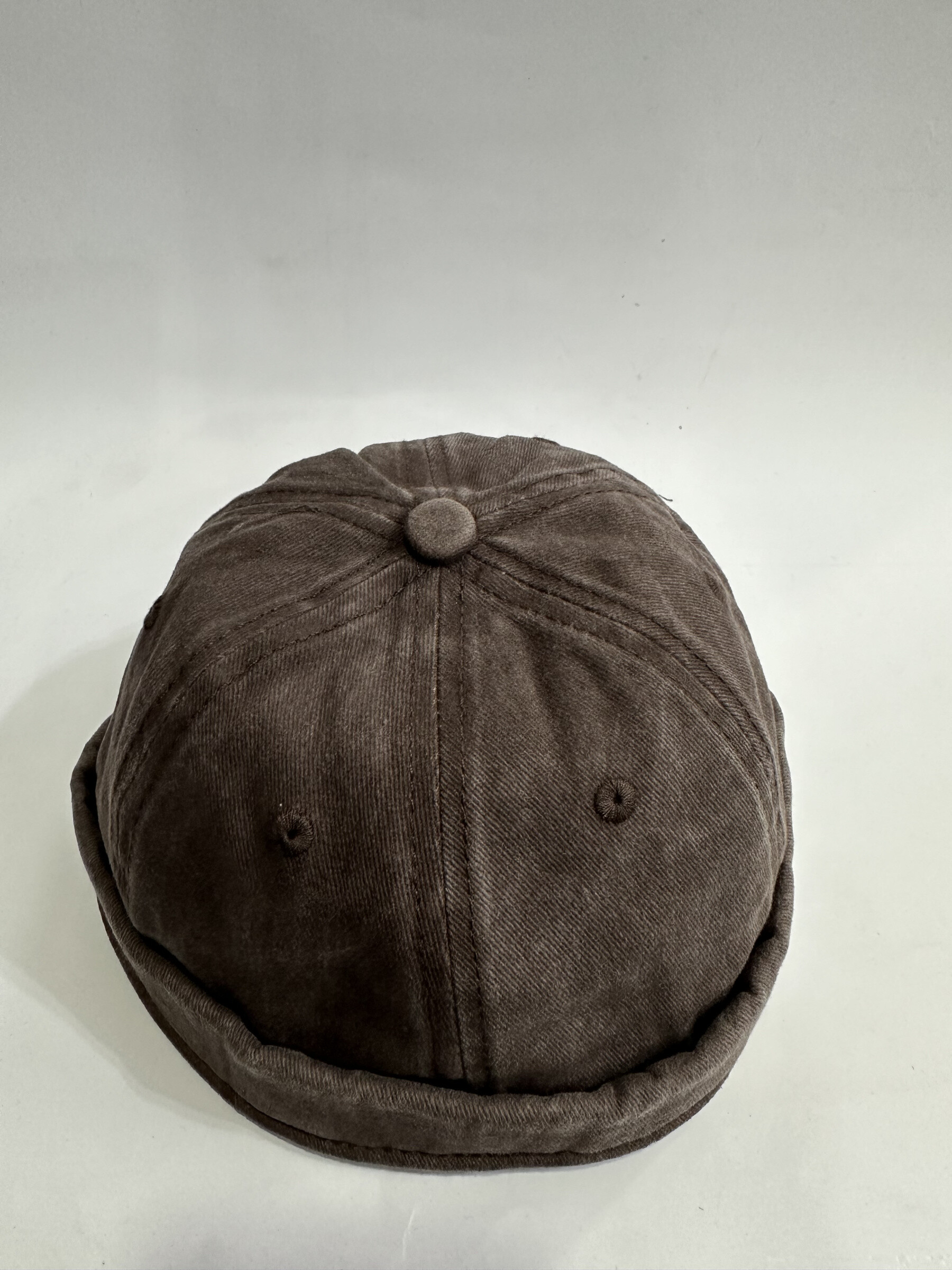 Wholesaler LEXA PLUS - Short faded cotton denim hat
