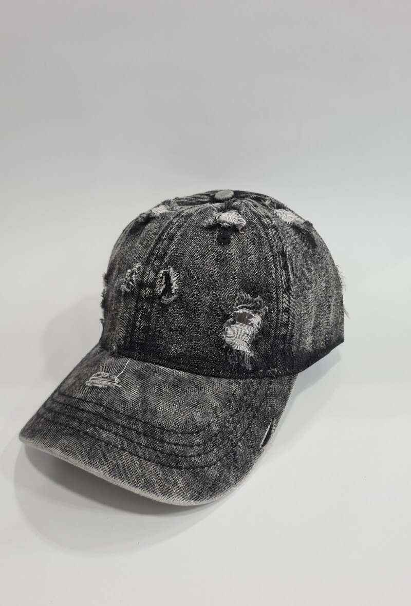 Großhändler LEXA PLUS - Zerrissene Jeansmütze