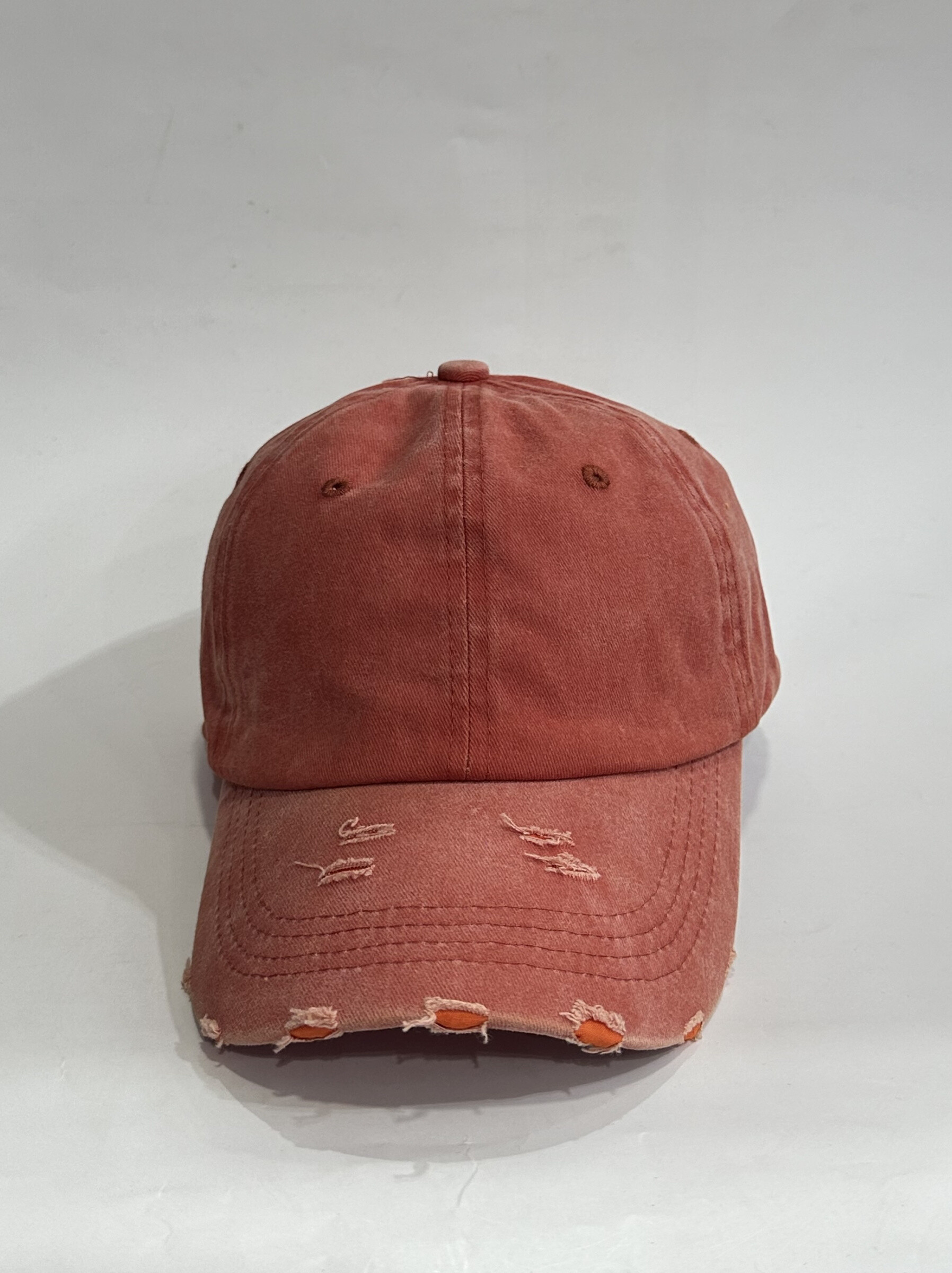Grossiste LEXA PLUS - Casquette jean en coton délavé et effet déchiré