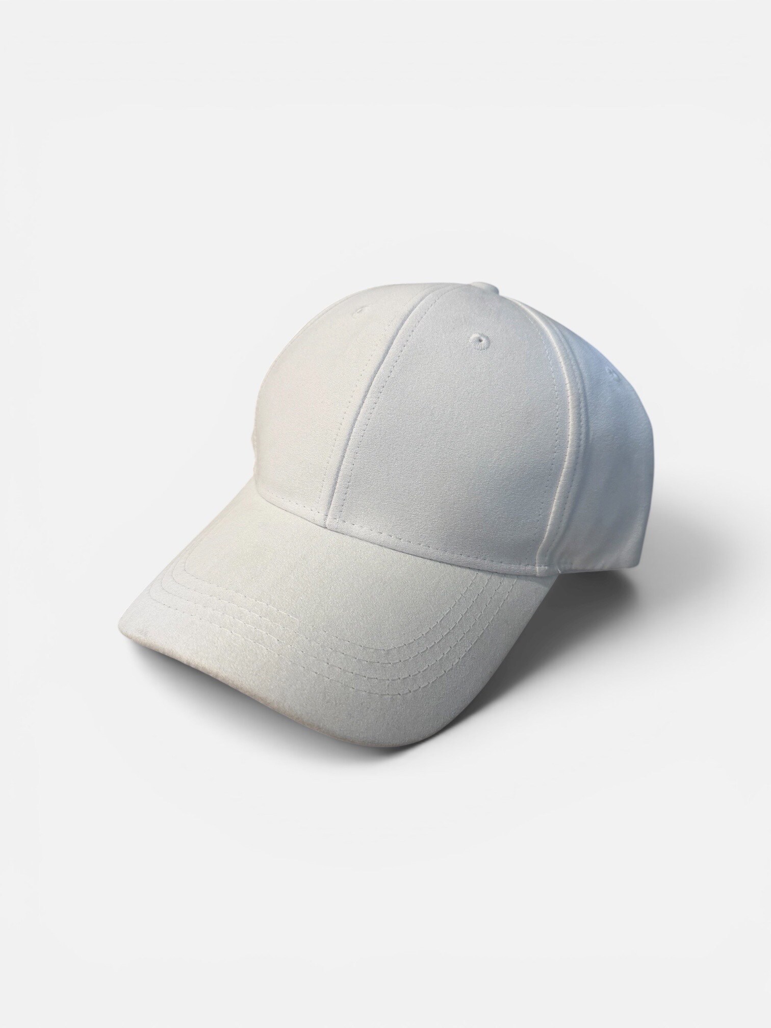Grossiste Lili à la plage - Casquette uni velours blanc