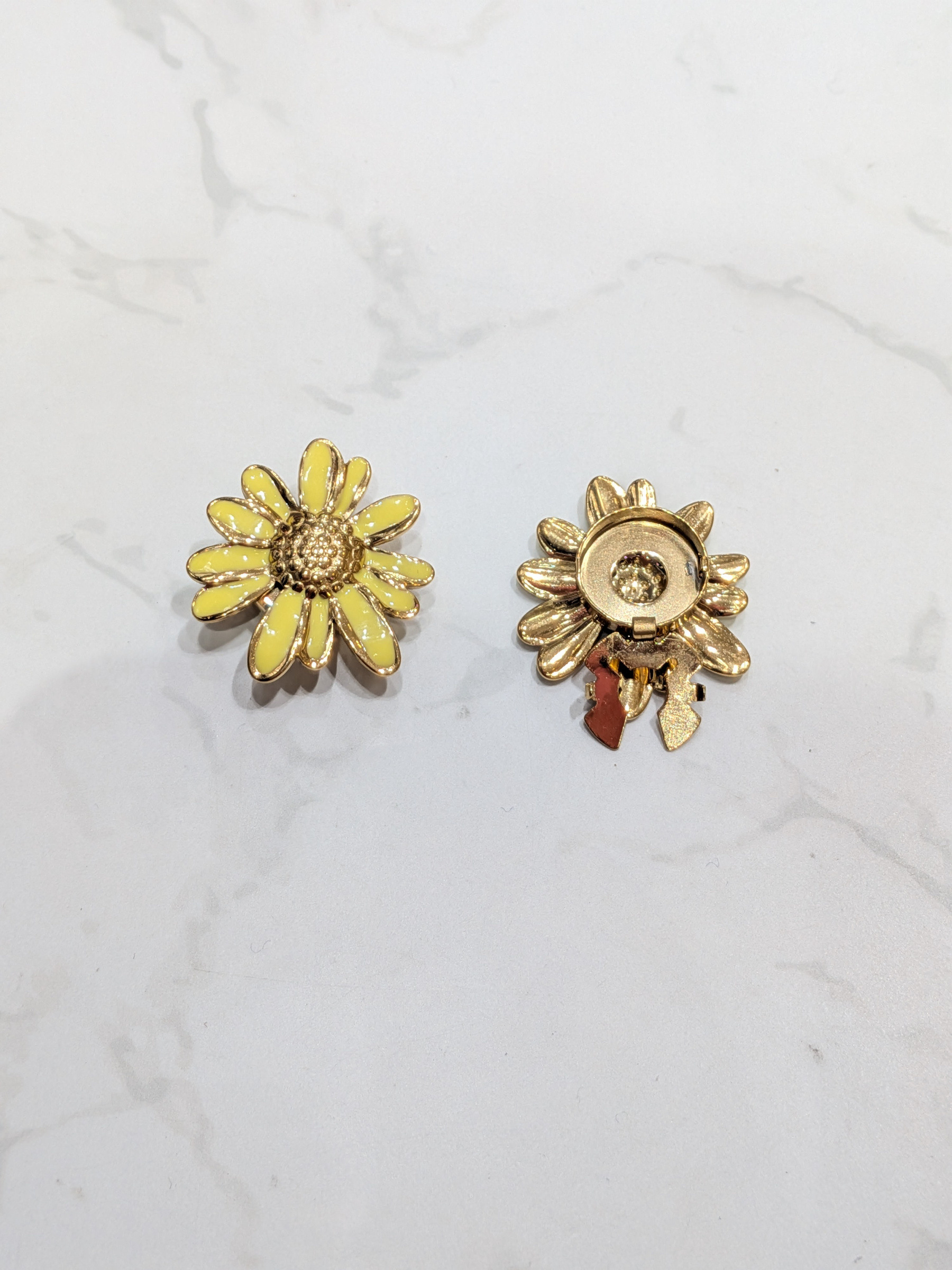 Wholesaler LOLO & YAYA - Sunny Daisy Cufflink