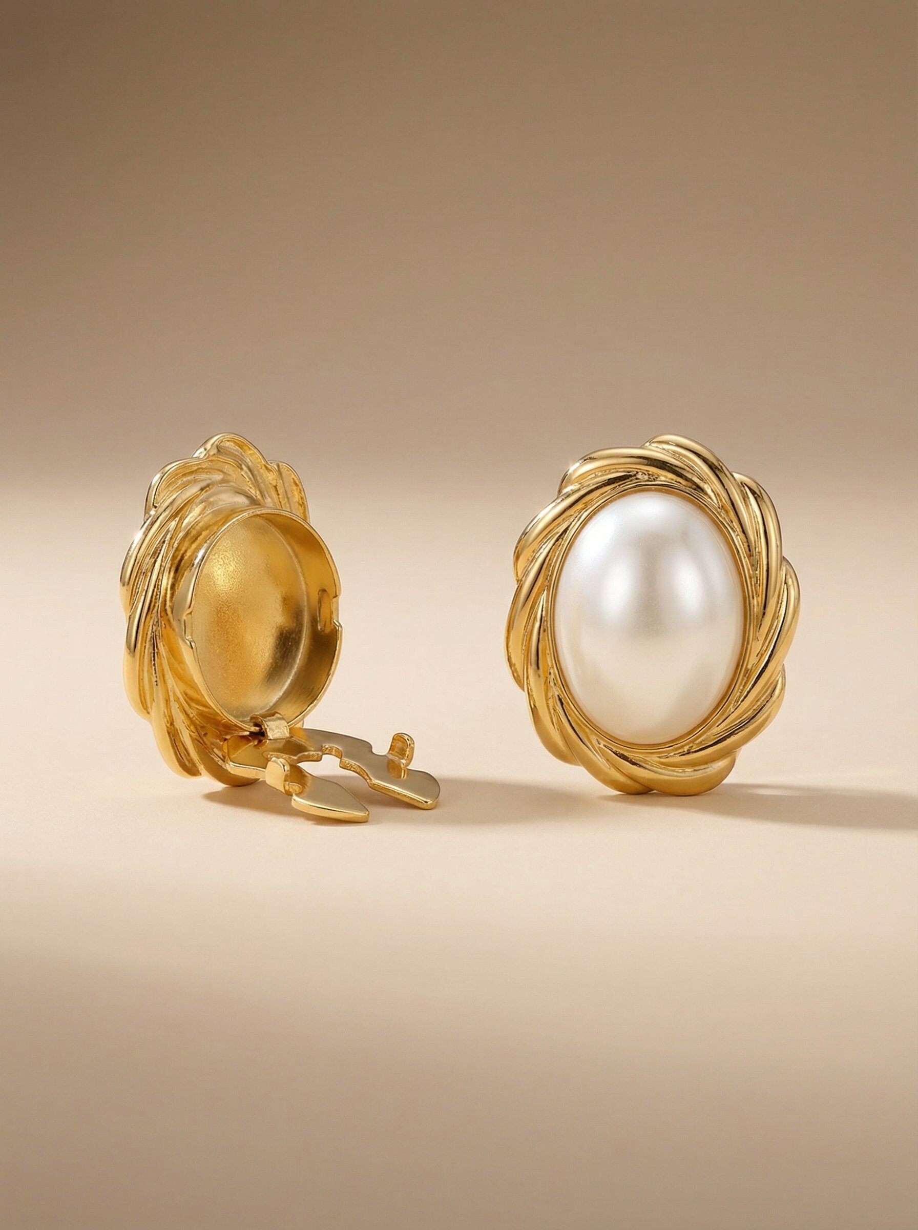 Wholesaler LOLO & YAYA - Pearl Crown Cufflink